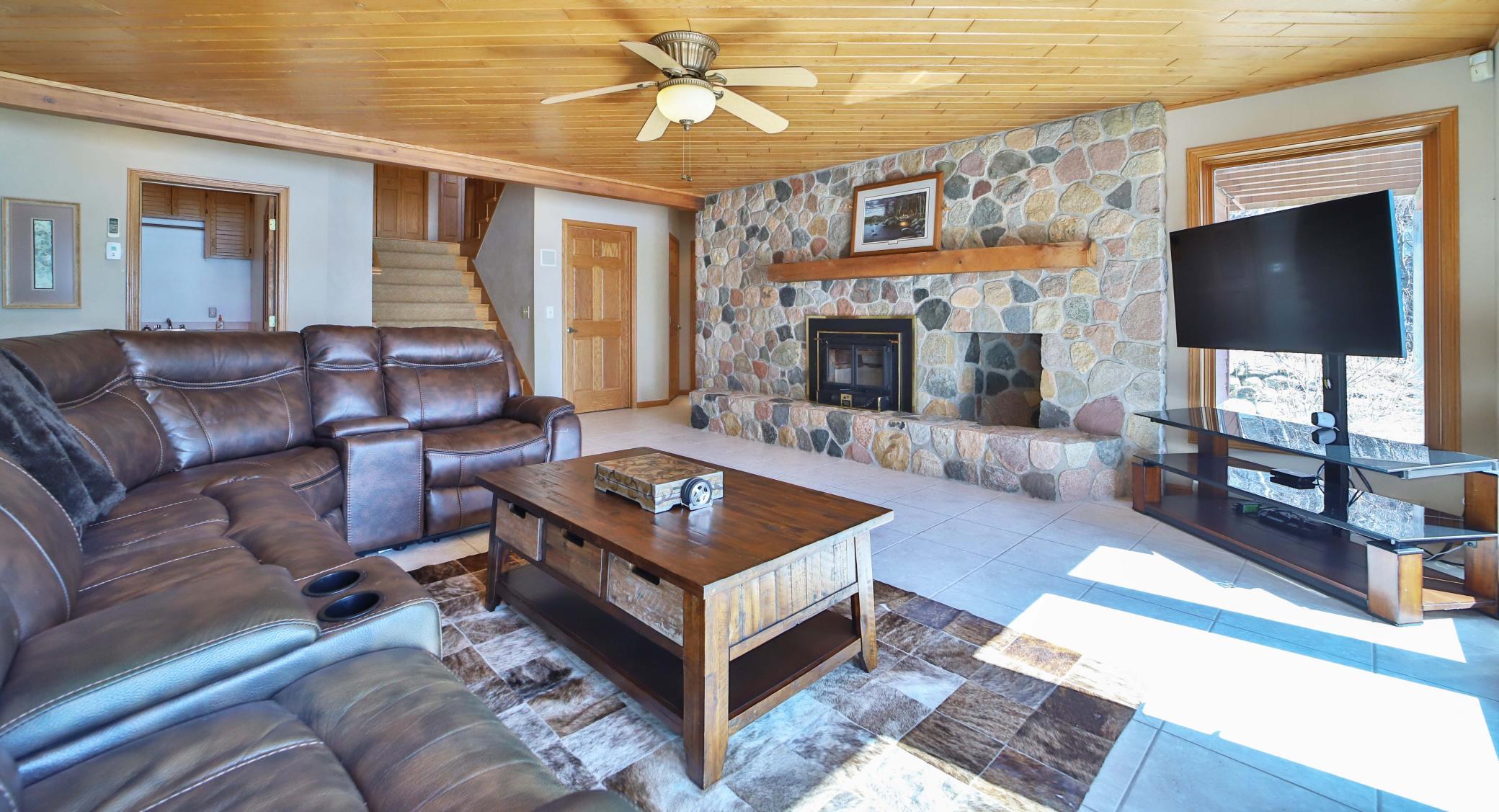 1990 single family home for sale at 1569 Floan Point Road in Brainerd, MN — 5 bed, 3 bath (photo 57 of 99)