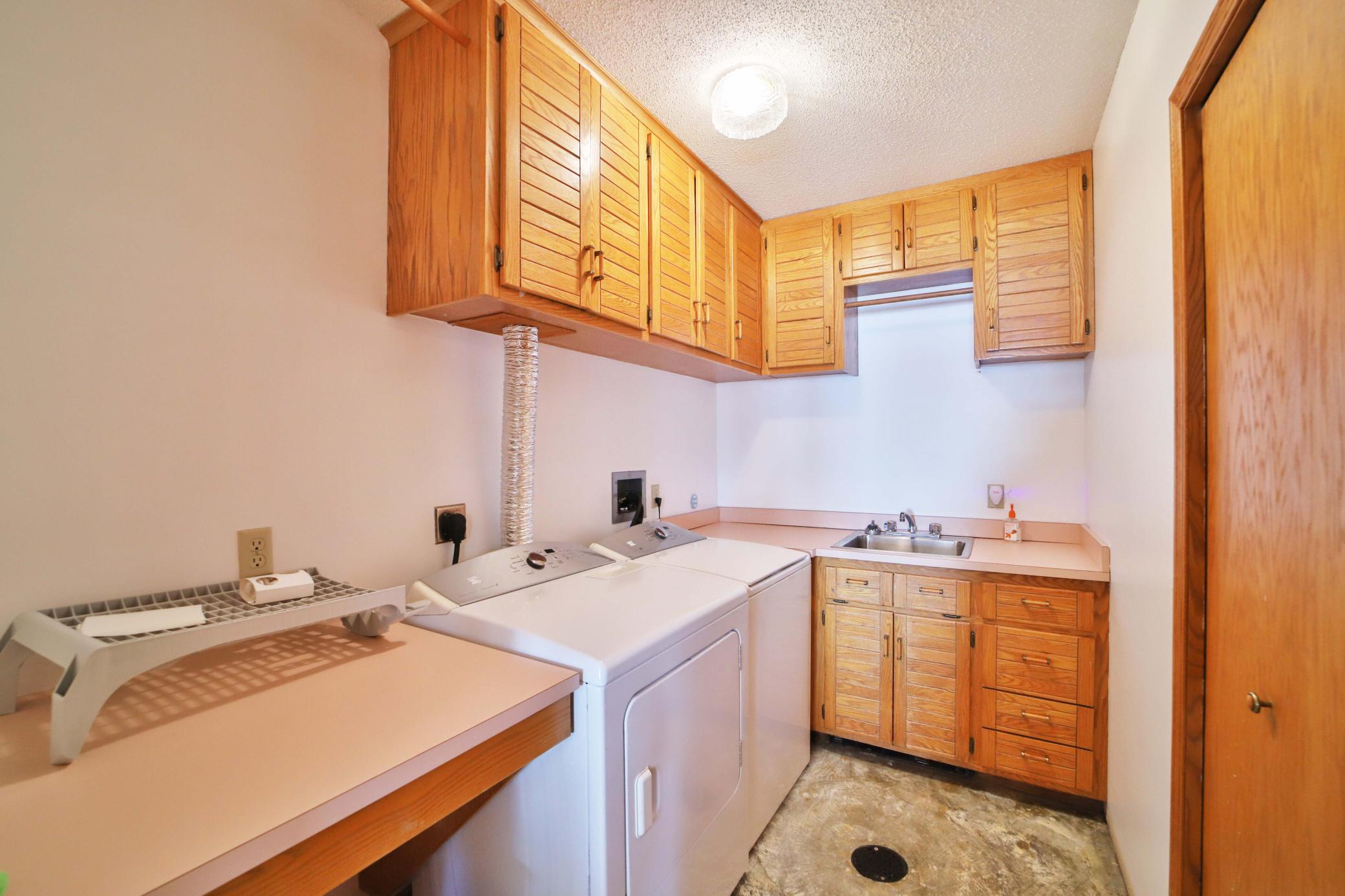 1990 single family home for sale at 1569 Floan Point Road in Brainerd, MN — 5 bed, 3 bath (photo 77 of 99)