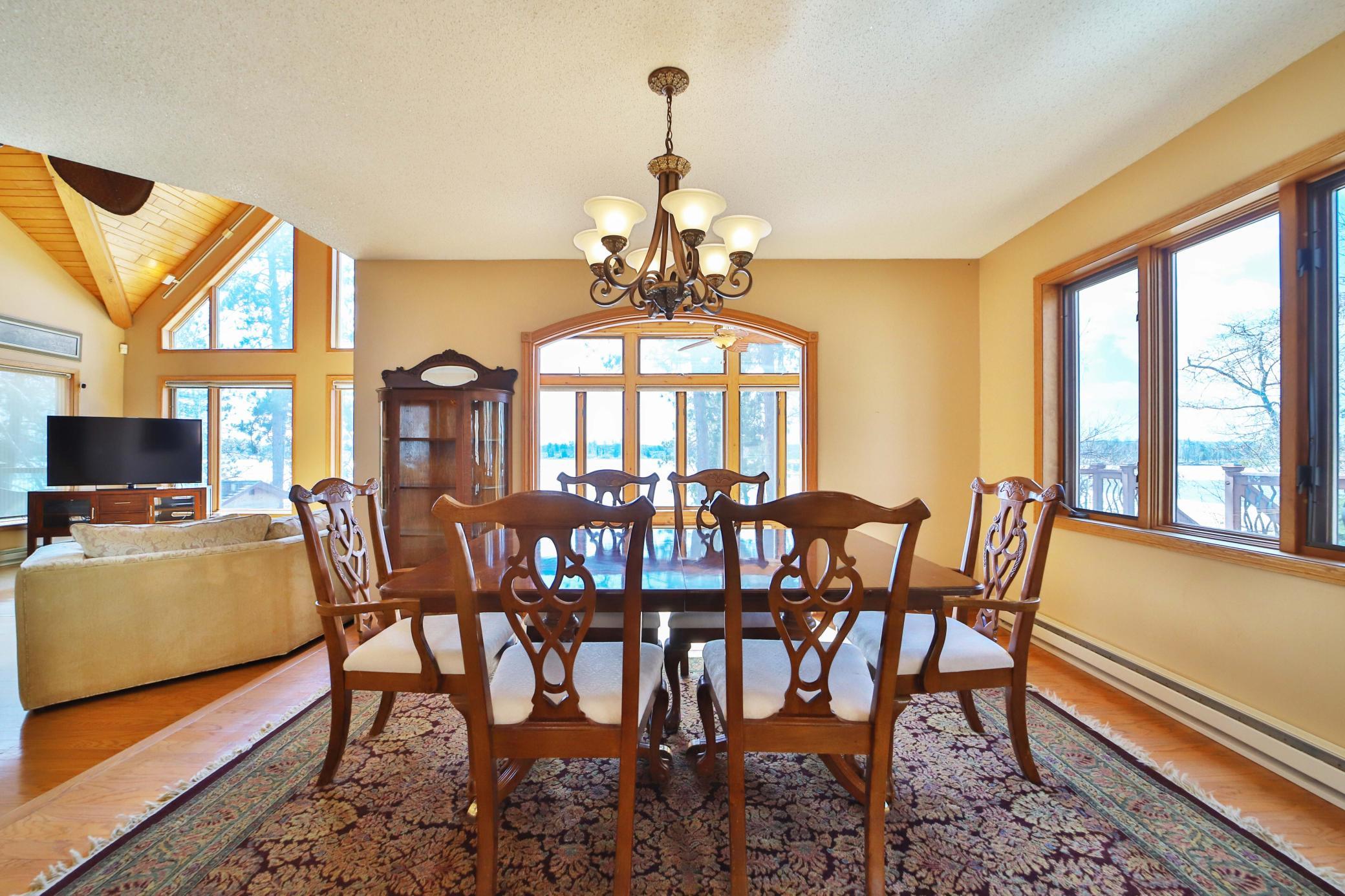 1990 single family home for sale at 1569 Floan Point Road in Brainerd, MN — 5 bed, 3 bath (photo 9 of 99)