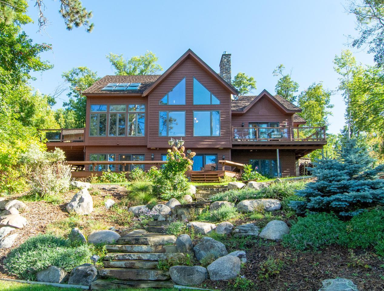 1990 single family home for sale at 1569 Floan Point Road in Brainerd, MN — 5 bed, 3 bath