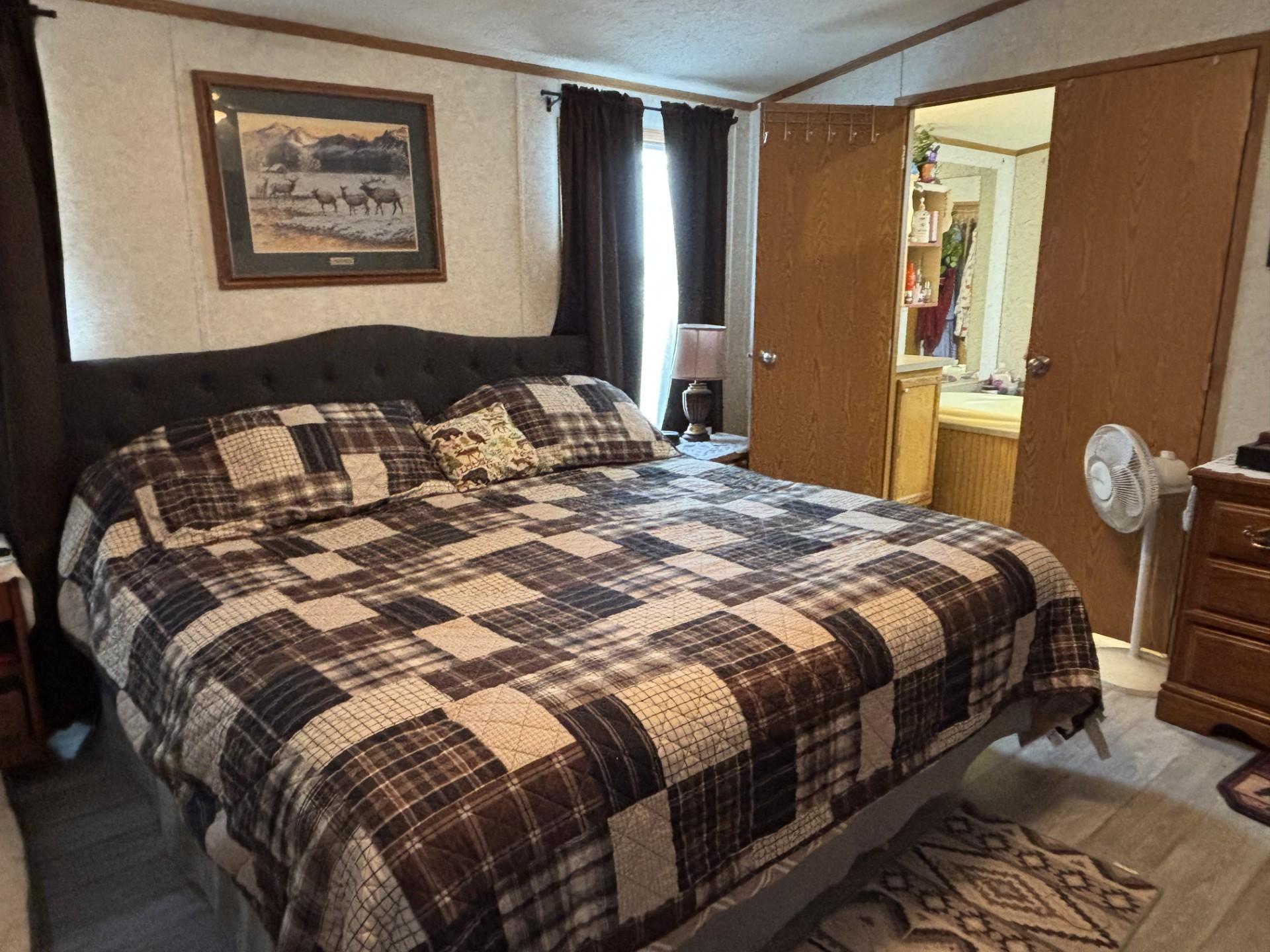 2004 single family home for sale at 128 Lynn Road in Ottertail, MN — 3 bed, 2 bath (photo 11 of 22)