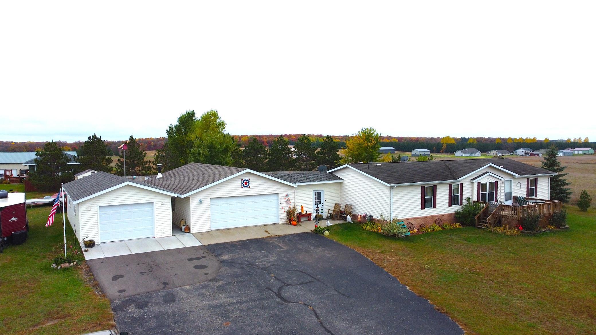 2004 single family home for sale at 128 Lynn Road in Ottertail, MN — 3 bed, 2 bath (photo 17 of 22)