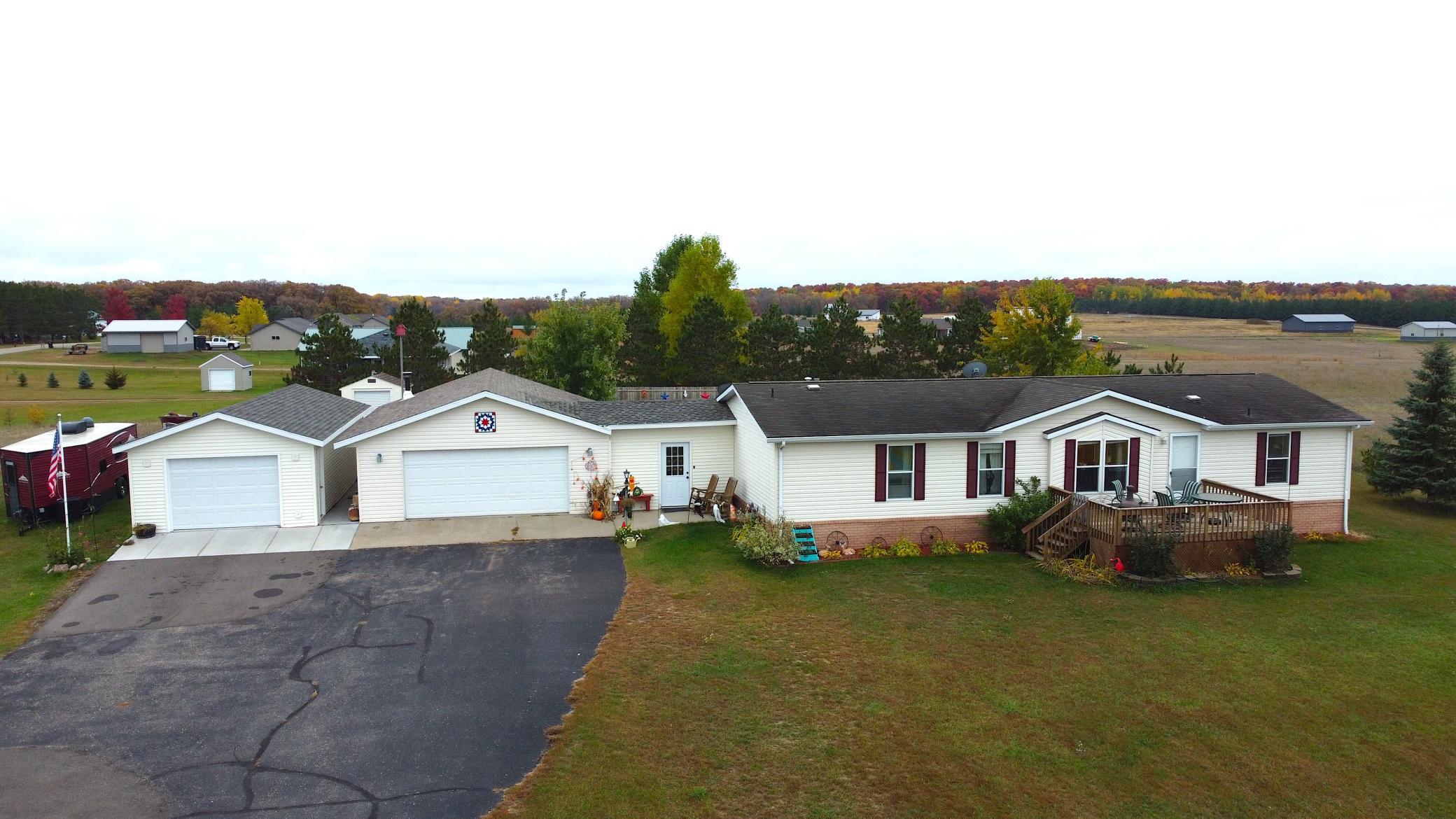 2004 single family home for sale at 128 Lynn Road in Ottertail, MN — 3 bed, 2 bath (photo 18 of 22)