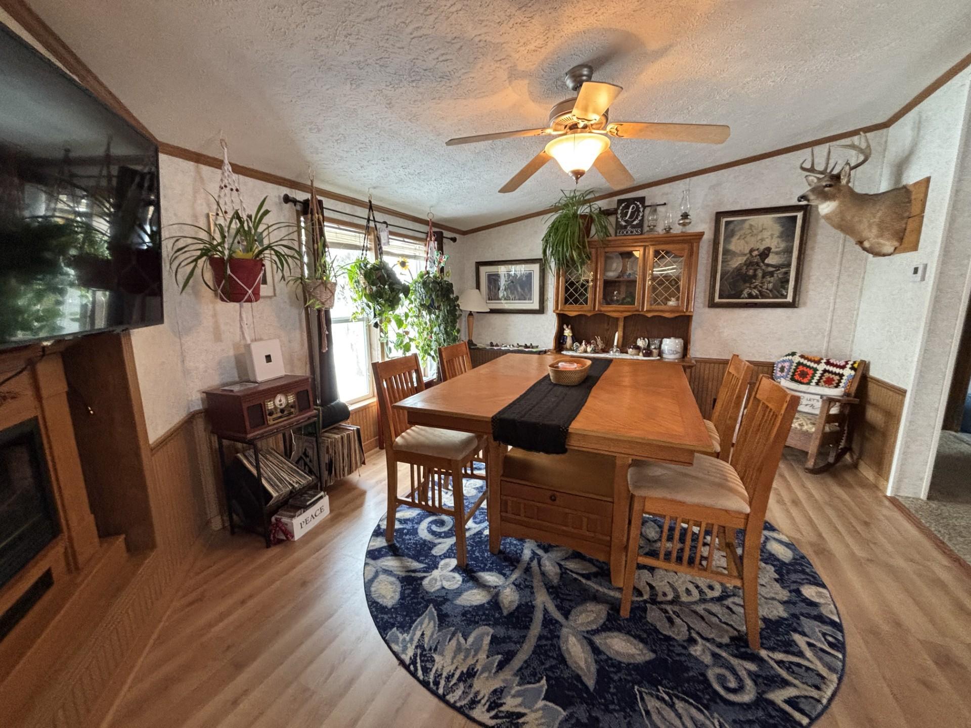 2004 single family home for sale at 128 Lynn Road in Ottertail, MN — 3 bed, 2 bath (photo 5 of 22)