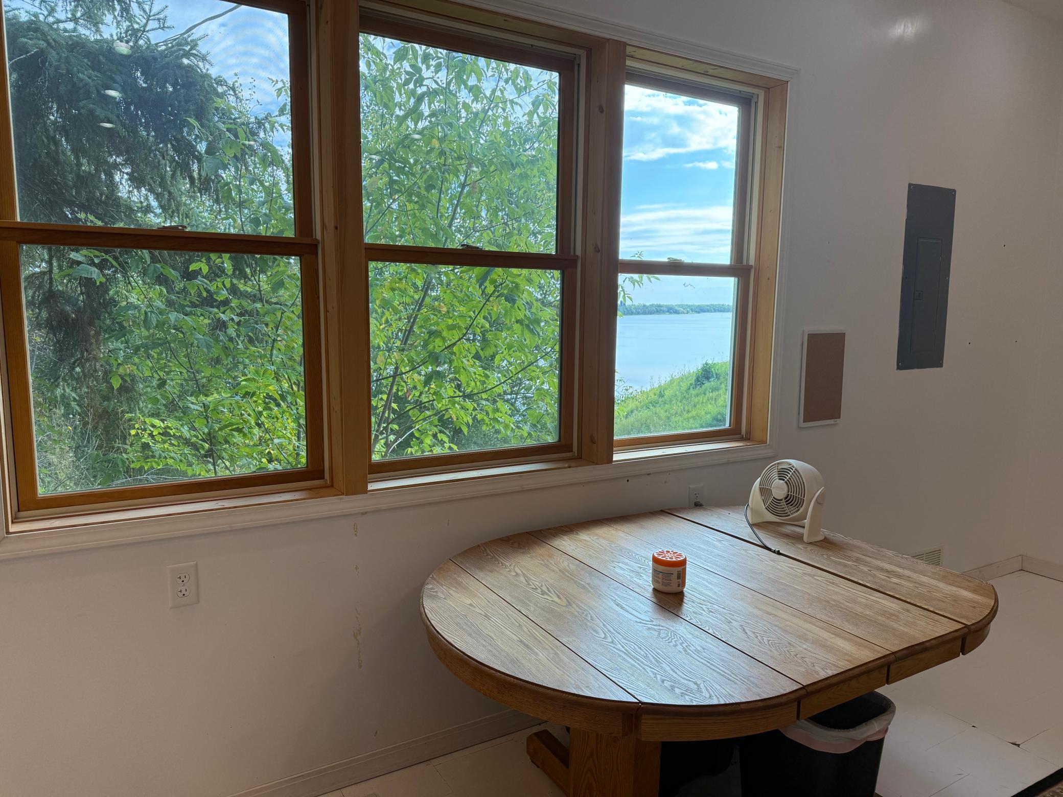 1940 single family home for sale at 1682 State Highway 11 SE in Baudette, MN — 4 bed, 5 bath (photo 33 of 48)