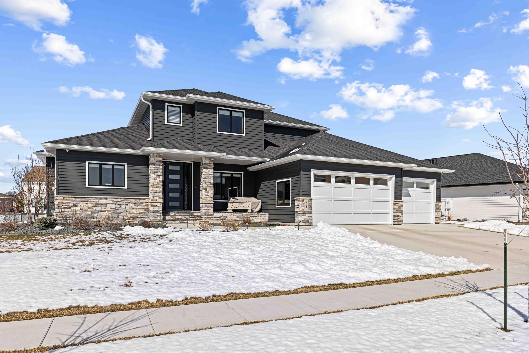 324 25th Avenue E, West Fargo ND 58078 - Photo 14 of 76