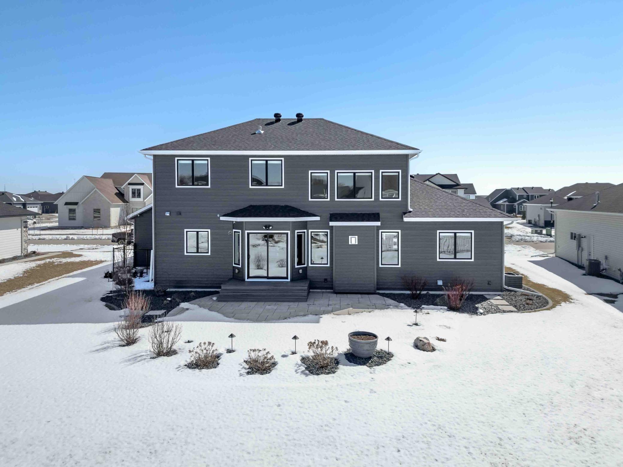 324 25th Avenue E, West Fargo ND 58078 - Photo 9 of 76