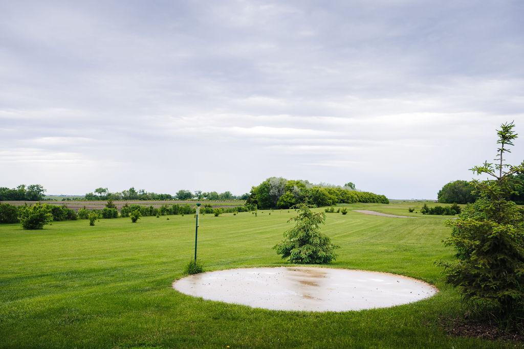 1967 single family home for sale at 3853 91st Avenue SE in Jamestown, ND — 3 bed, 2 bath (photo 4 of 83)