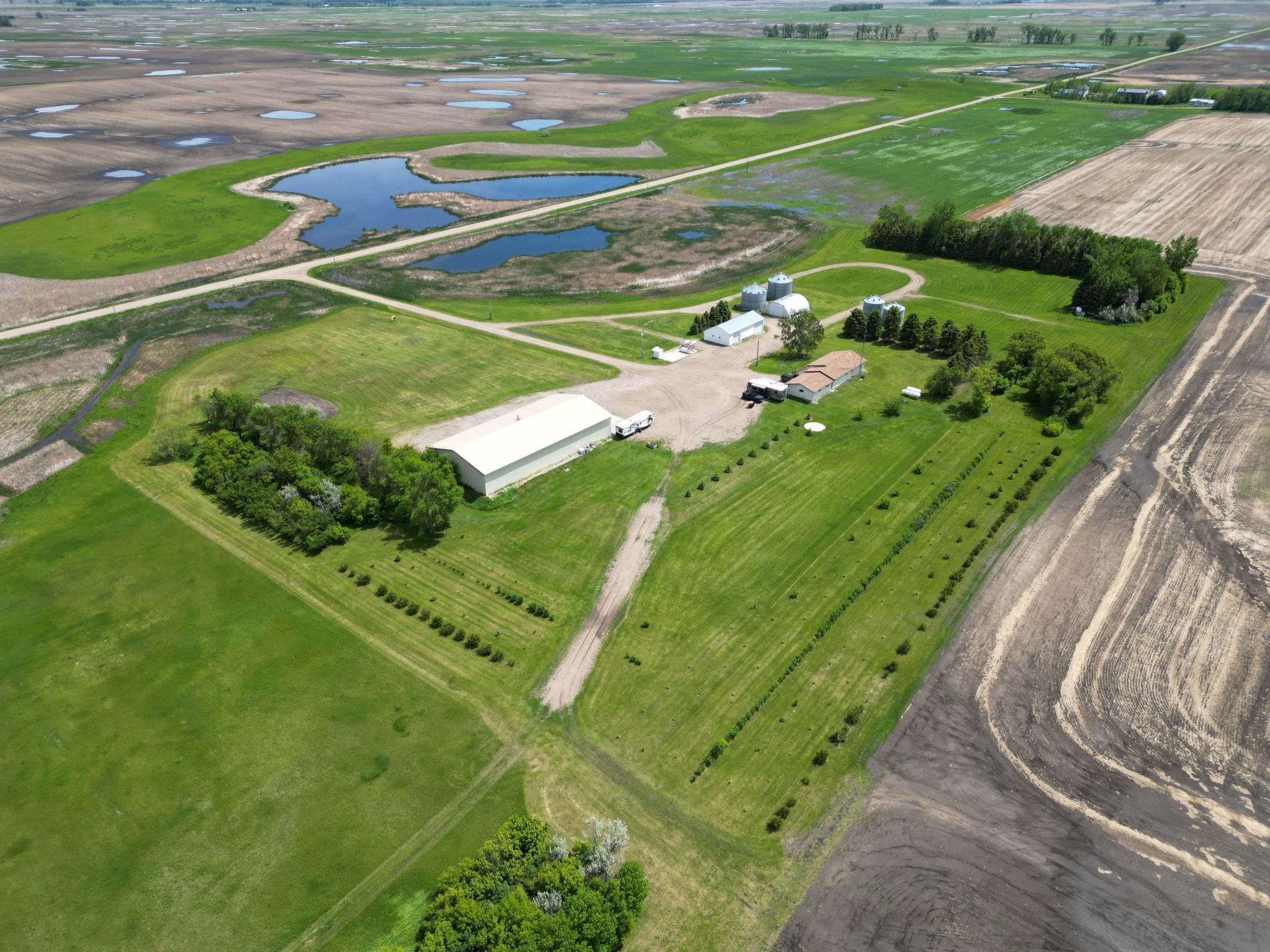 1967 single family home for sale at 3853 91st Avenue SE in Jamestown, ND — 3 bed, 2 bath (photo 38 of 83)
