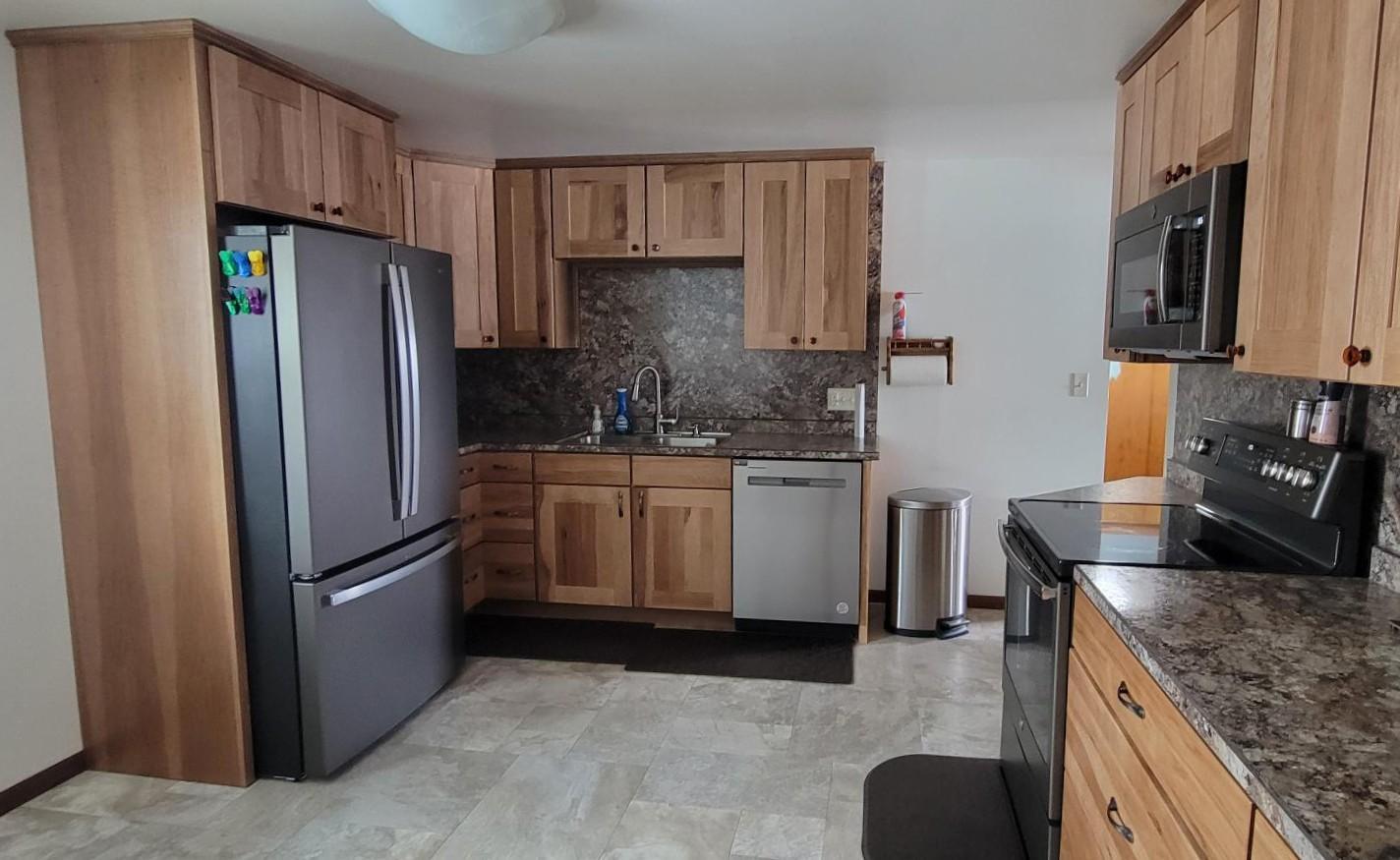1967 single family home for sale at 3853 91st Avenue SE in Jamestown, ND — 3 bed, 2 bath (photo 54 of 83)