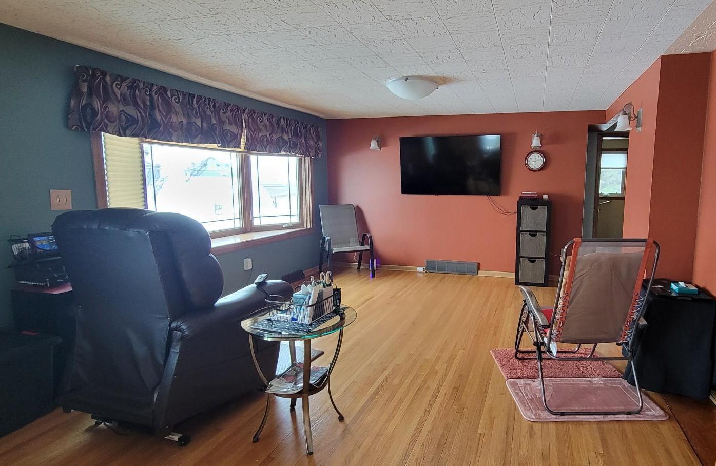 1967 single family home for sale at 3853 91st Avenue SE in Jamestown, ND — 3 bed, 2 bath (photo 58 of 83)