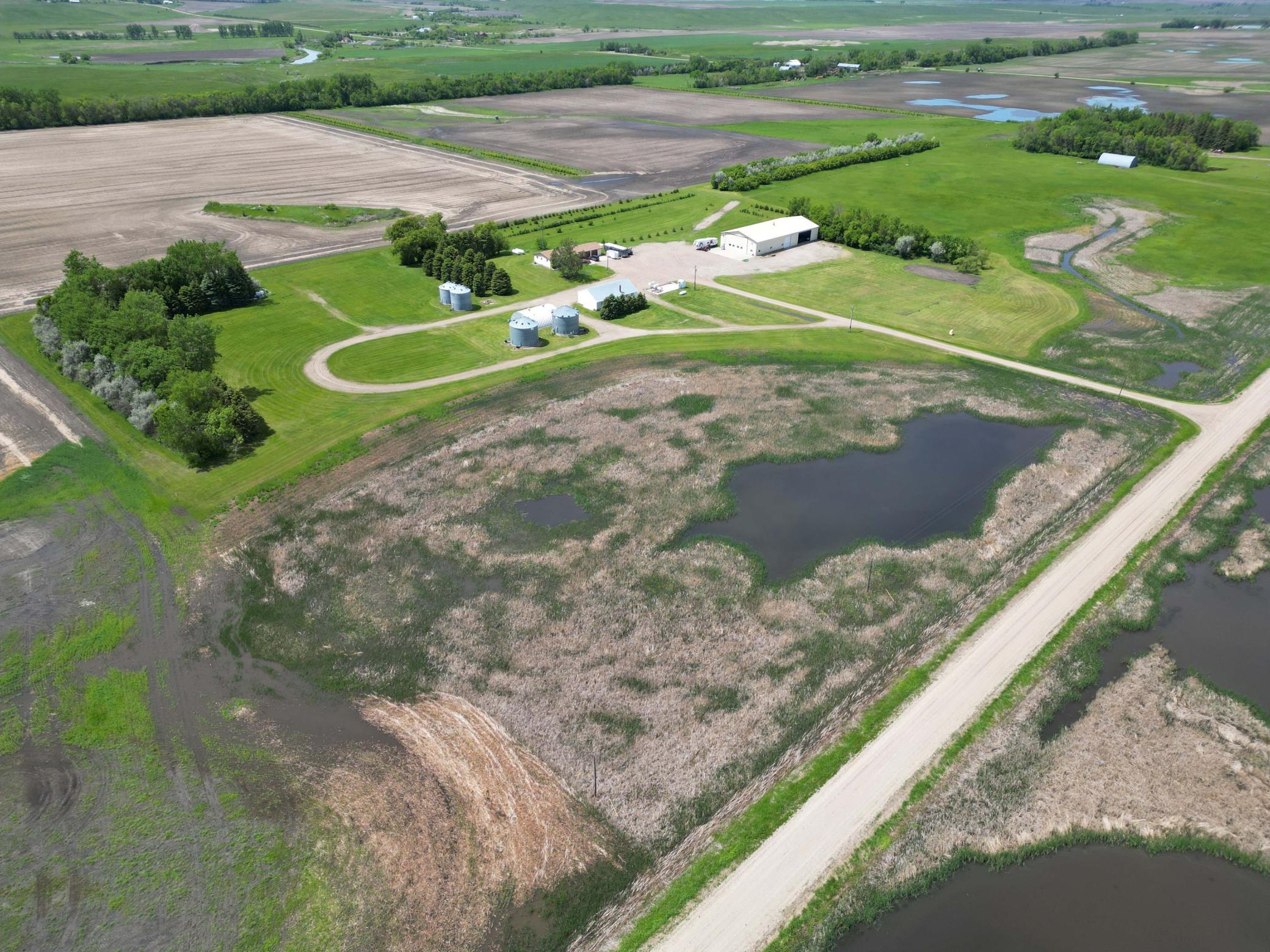 1967 single family home for sale at 3853 91st Avenue SE in Jamestown, ND — 3 bed, 2 bath (photo 7 of 83)