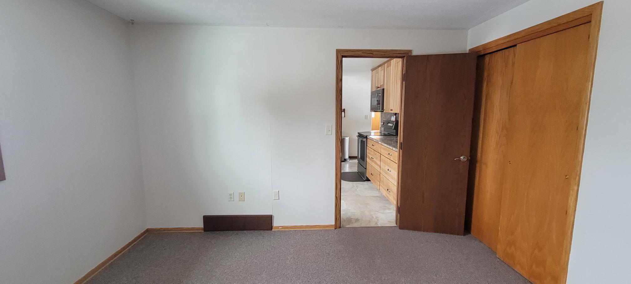 1967 single family home for sale at 3853 91st Avenue SE in Jamestown, ND — 3 bed, 2 bath (photo 68 of 83)