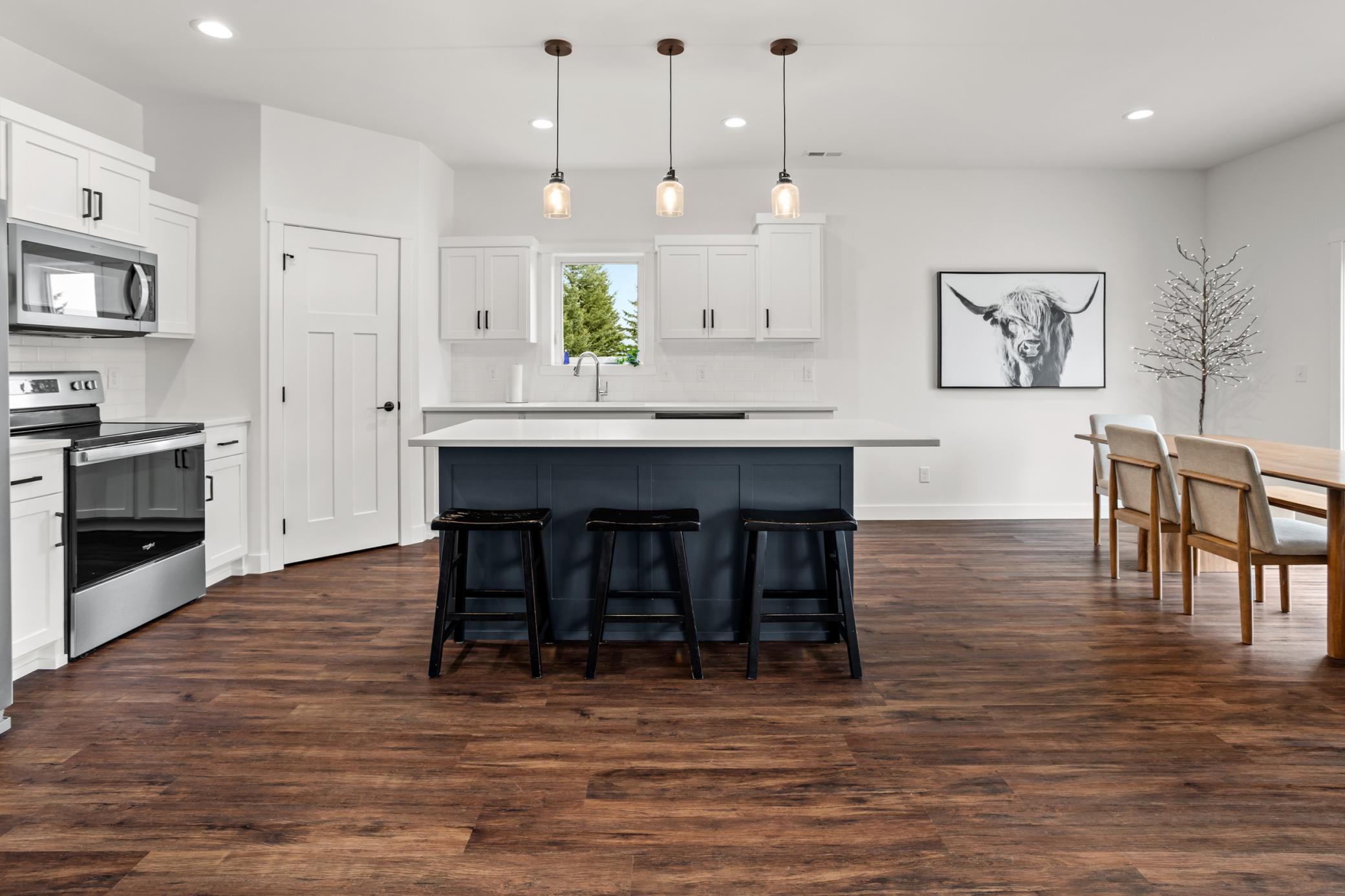 2022 single family home for sale at 209 Woodcrest Drive in Breckenridge, MN — 3 bed, 3 bath (photo 15 of 45)