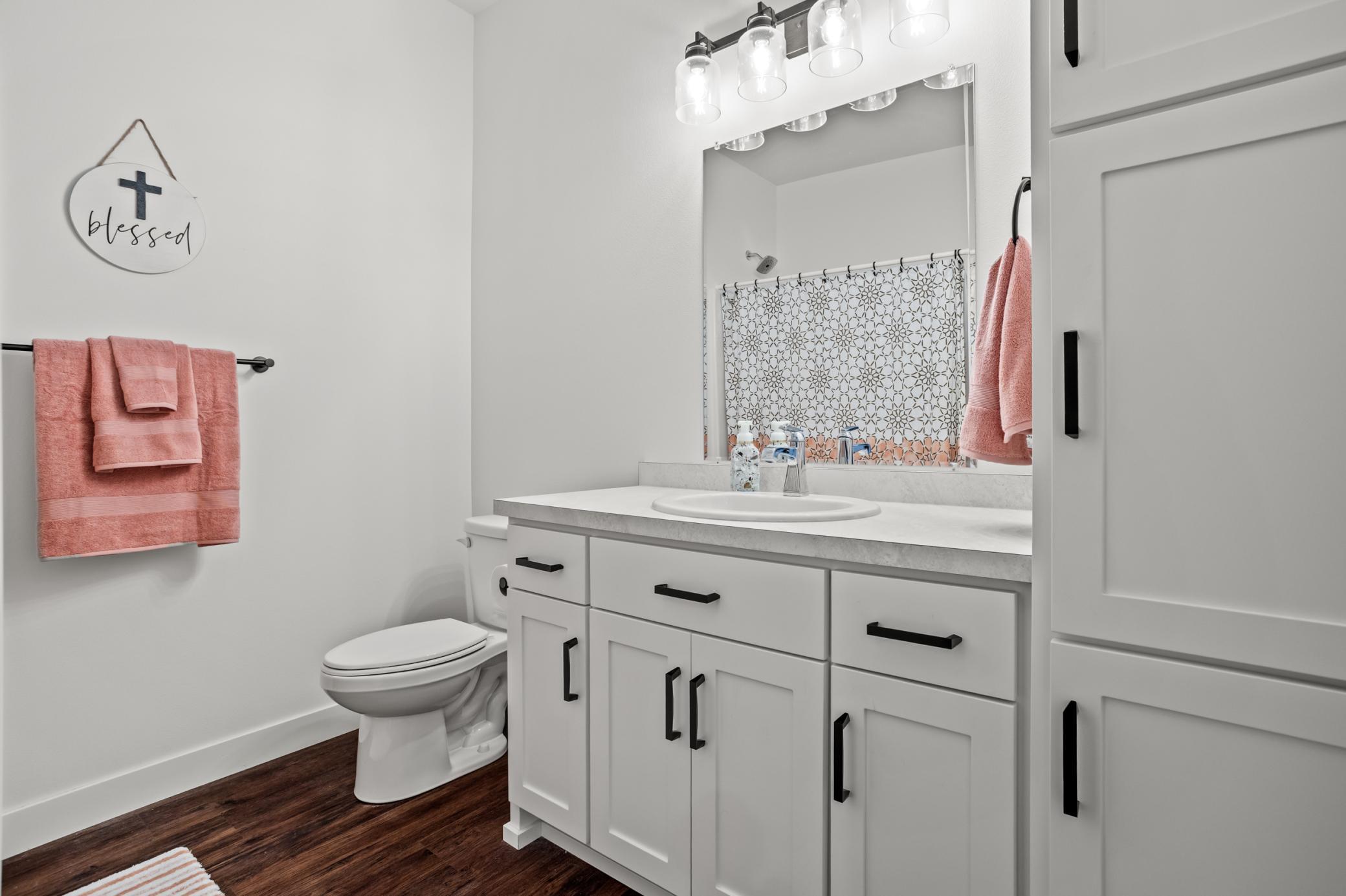 2022 single family home for sale at 209 Woodcrest Drive in Breckenridge, MN — 3 bed, 3 bath (photo 25 of 45)
