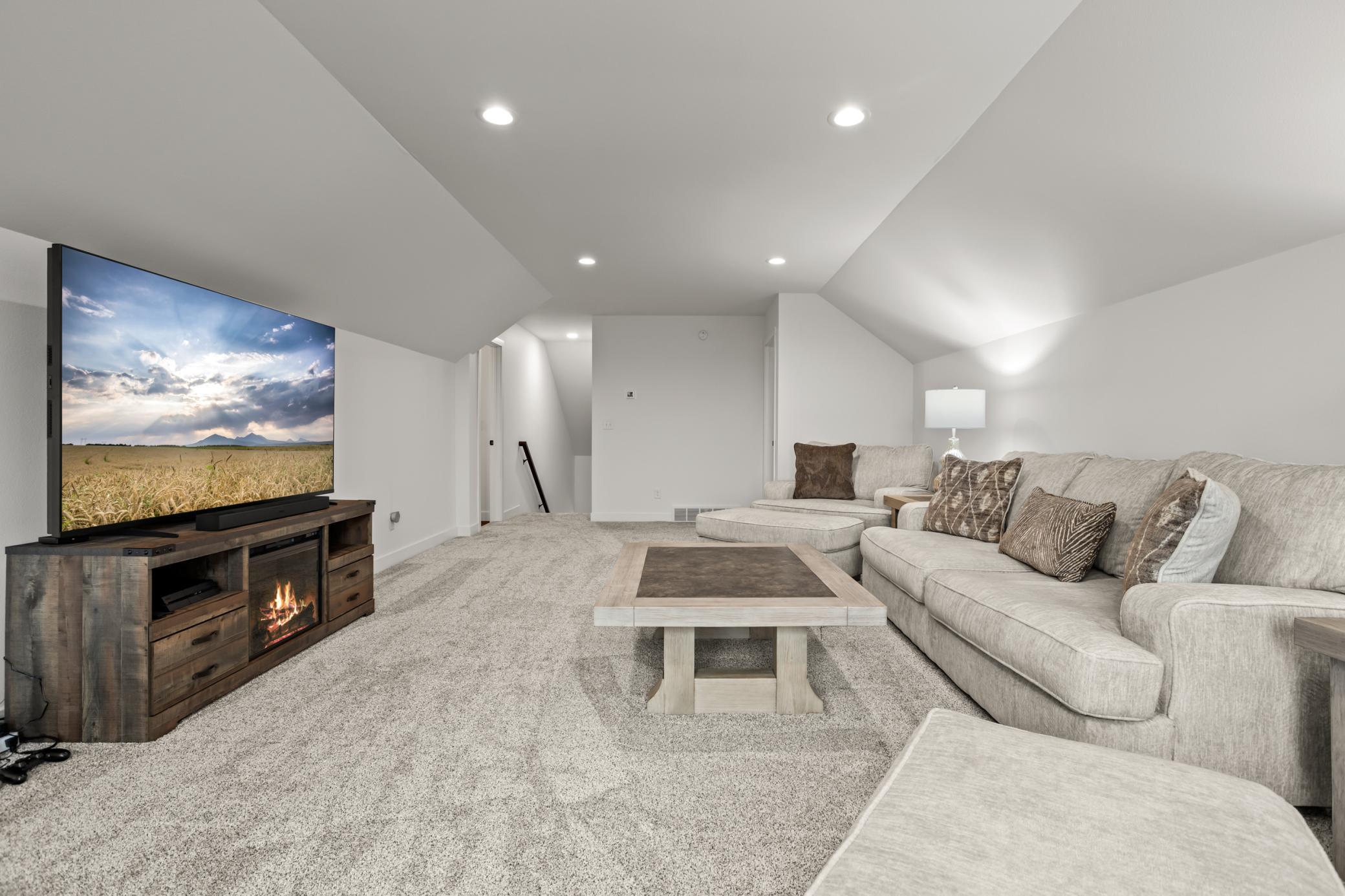 2022 single family home for sale at 209 Woodcrest Drive in Breckenridge, MN — 3 bed, 3 bath (photo 27 of 45)