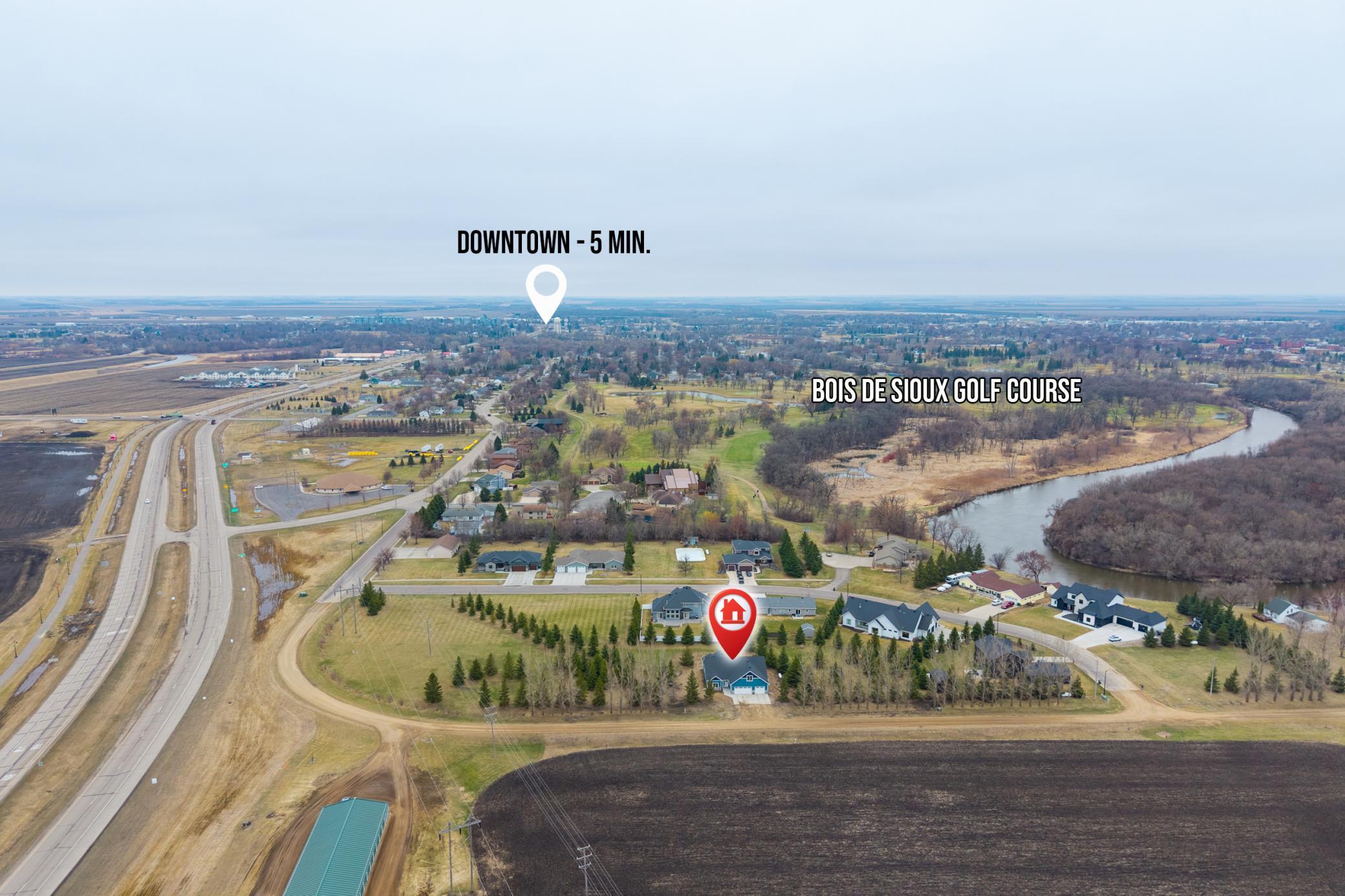2022 single family home for sale at 209 Woodcrest Drive in Breckenridge, MN — 3 bed, 3 bath (photo 39 of 45)