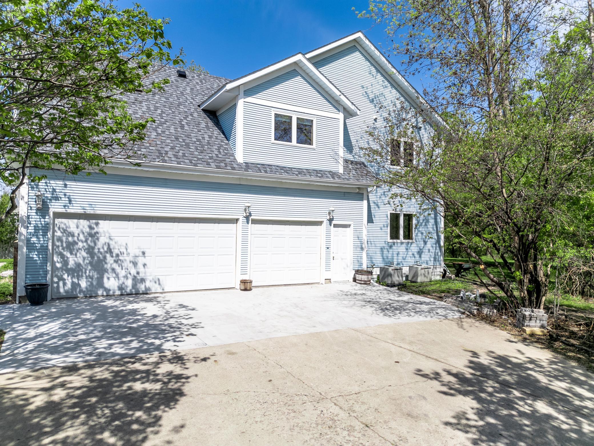 1301 64th Avenue N, Fargo ND 58102 - Photo 4 of 56