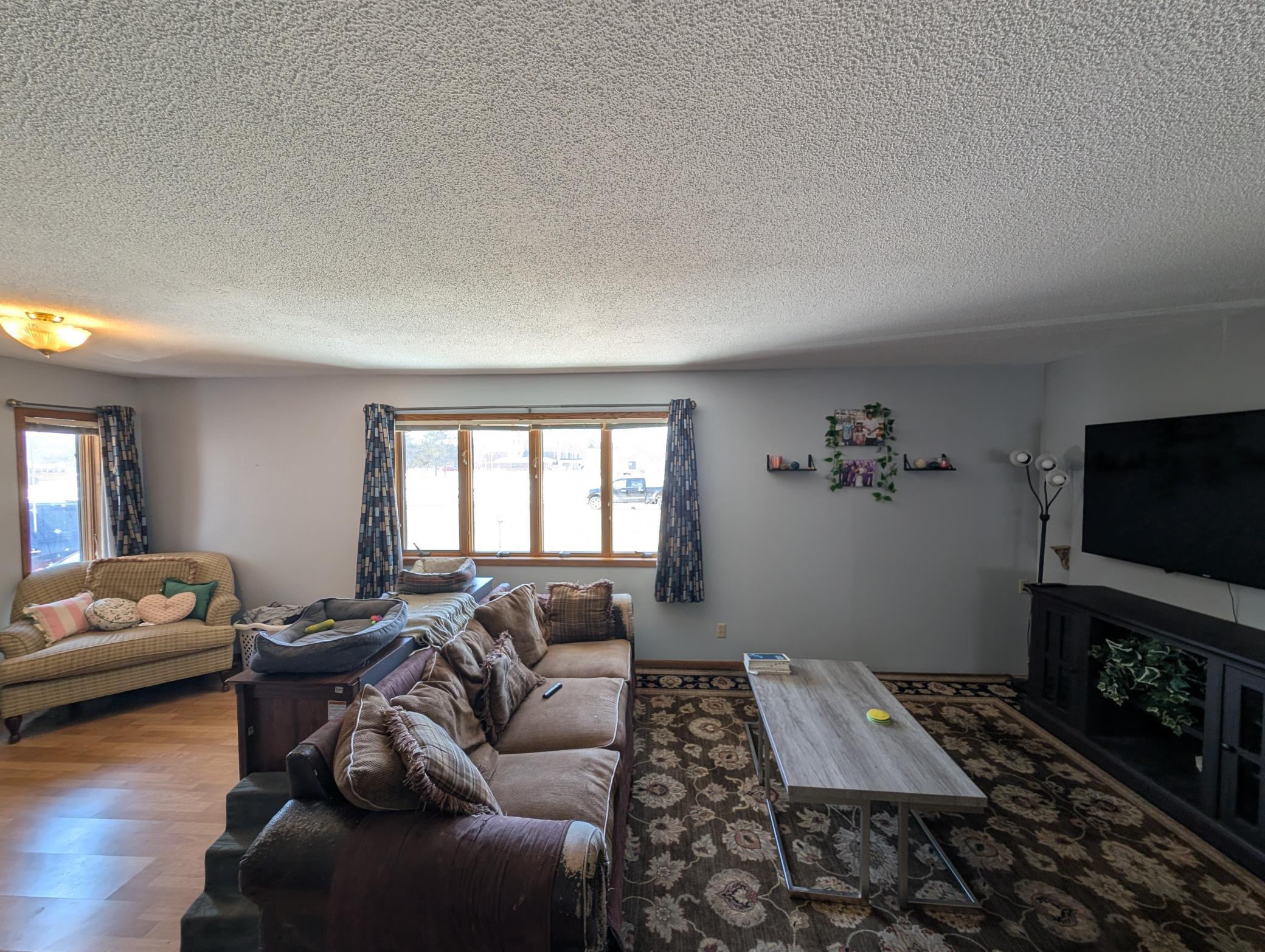 1980 single family home for sale at 411 6th Avenue SW in Perham, MN — 3 bed, 3 bath (photo 9 of 32)