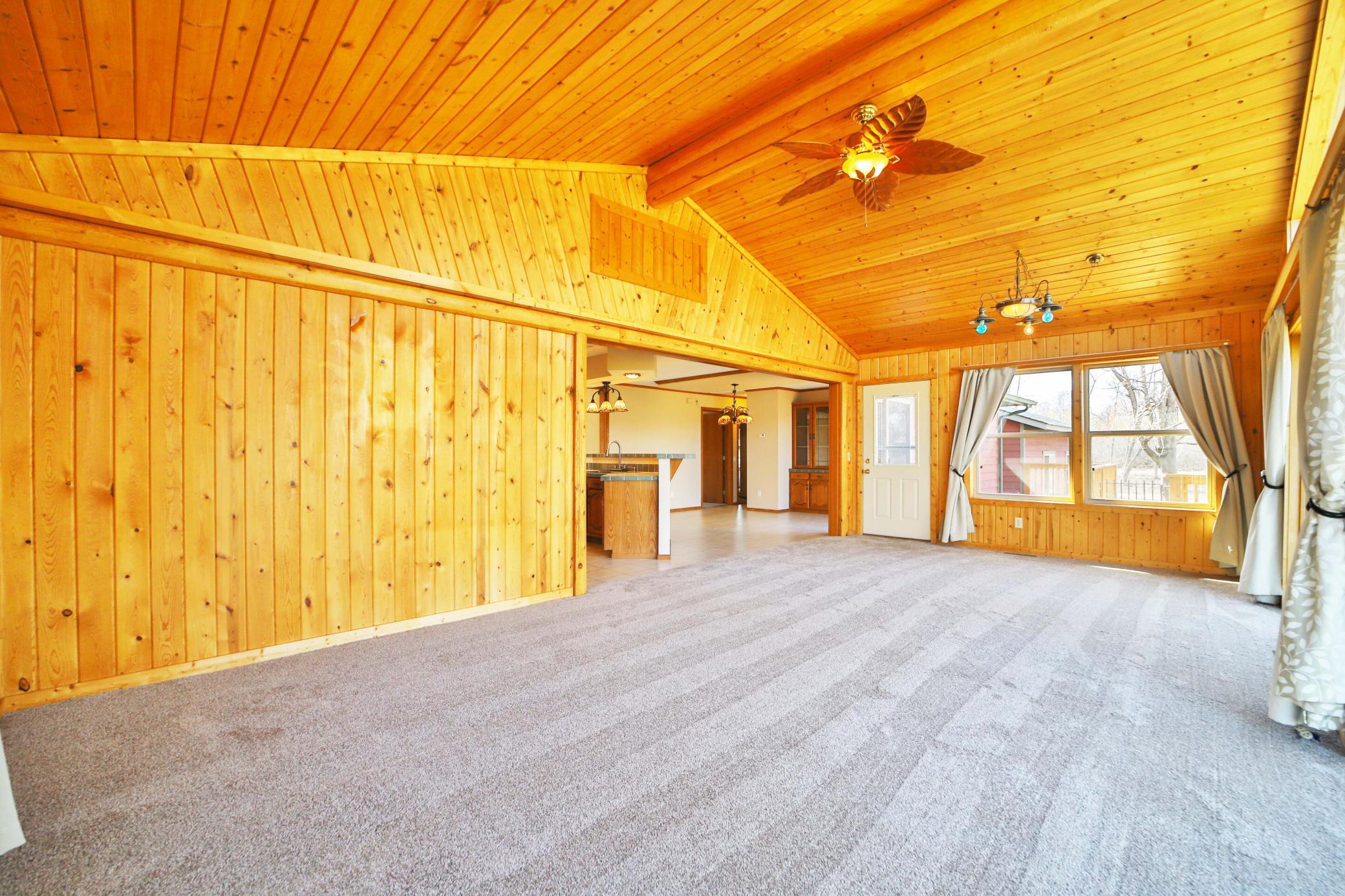 2002 single family home for sale at 18352 Johnson Road in Brainerd, MN — 3 bed, 3 bath (photo 15 of 53)