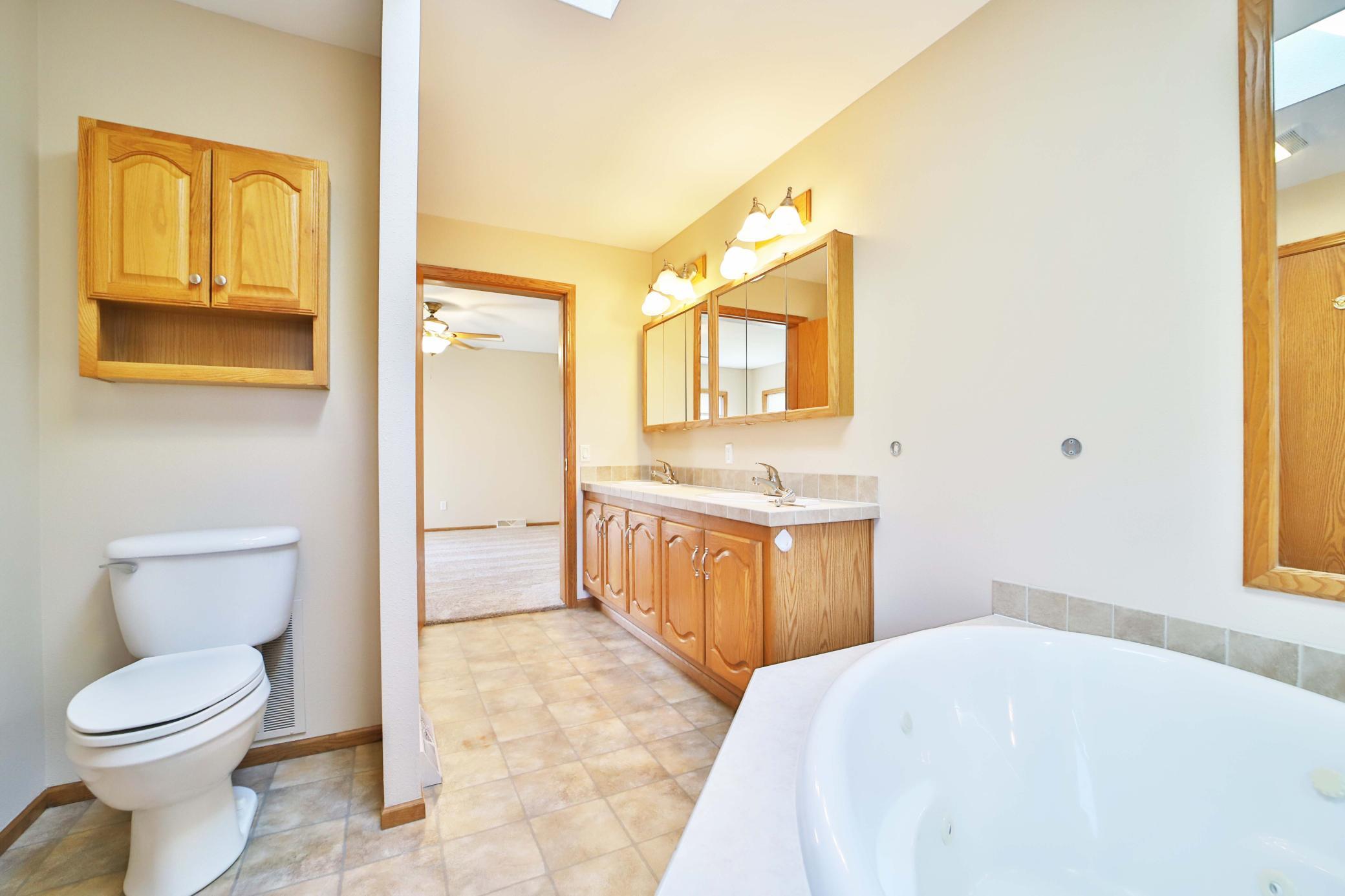 2002 single family home for sale at 18352 Johnson Road in Brainerd, MN — 3 bed, 3 bath (photo 26 of 53)