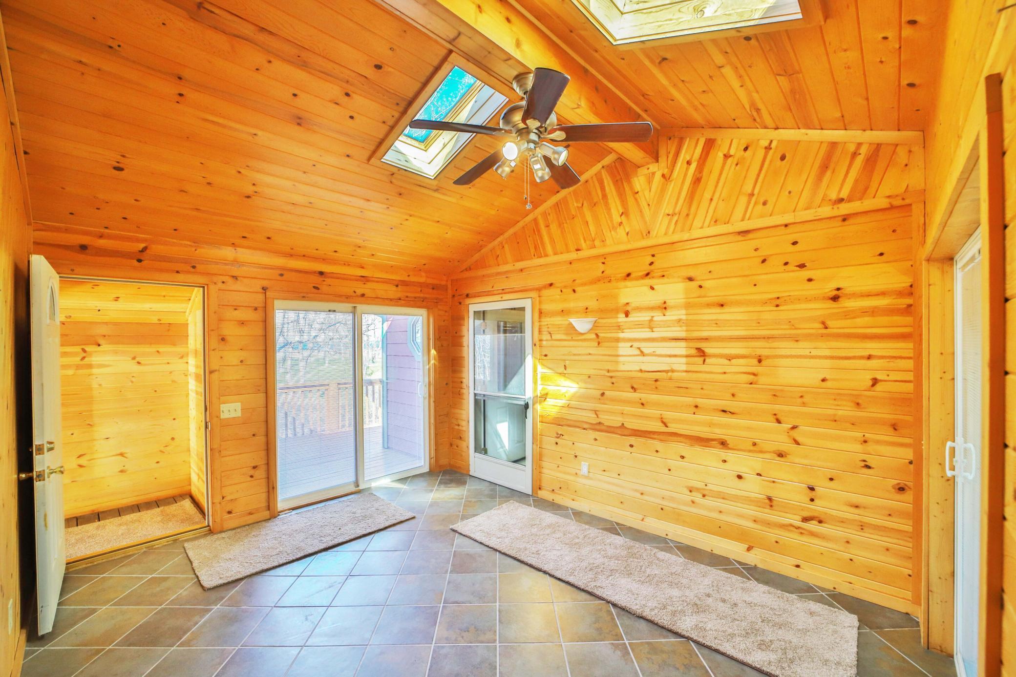 2002 single family home for sale at 18352 Johnson Road in Brainerd, MN — 3 bed, 3 bath (photo 37 of 53)