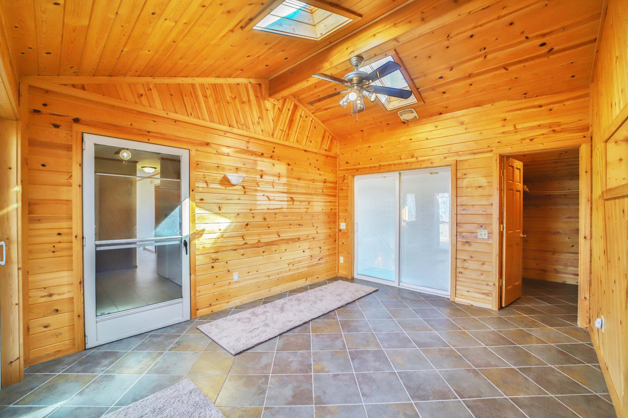 2002 single family home for sale at 18352 Johnson Road in Brainerd, MN — 3 bed, 3 bath (photo 38 of 53)