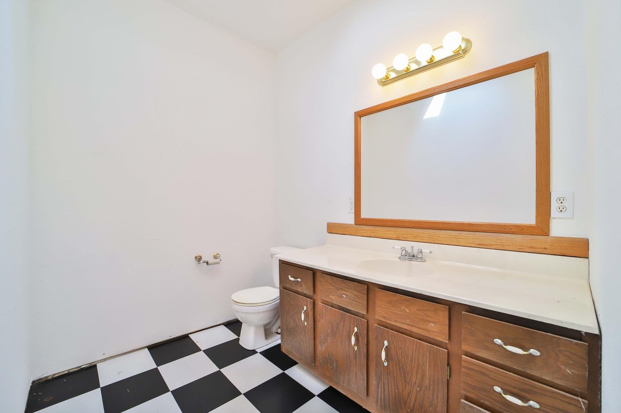 2002 single family home for sale at 18352 Johnson Road in Brainerd, MN — 3 bed, 3 bath (photo 47 of 53)