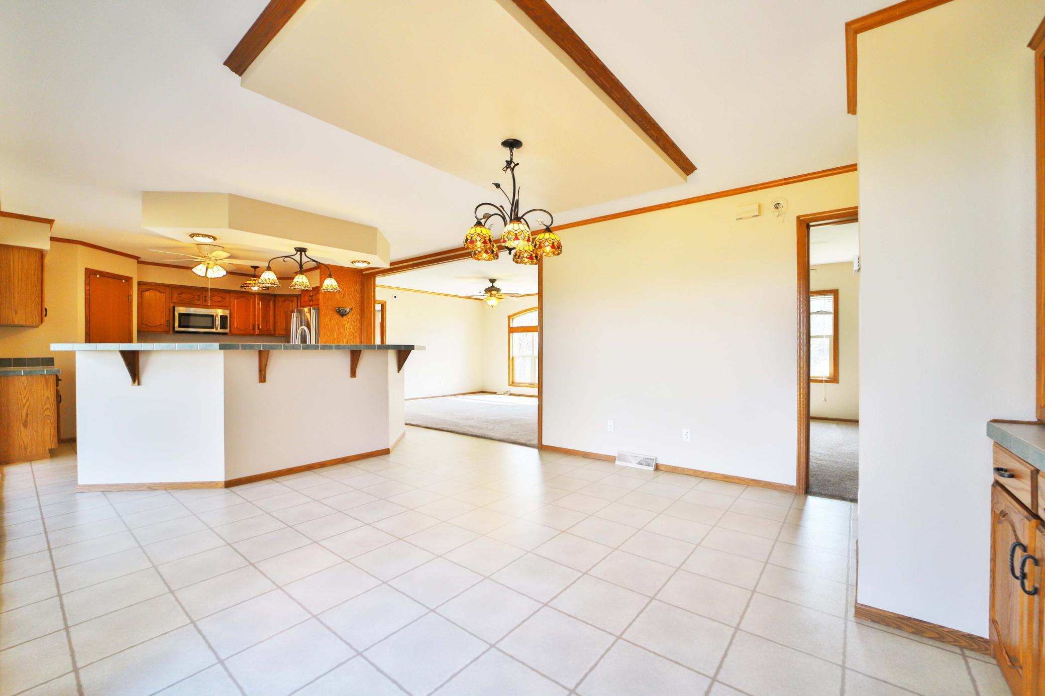 2002 single family home for sale at 18352 Johnson Road in Brainerd, MN — 3 bed, 3 bath (photo 9 of 53)