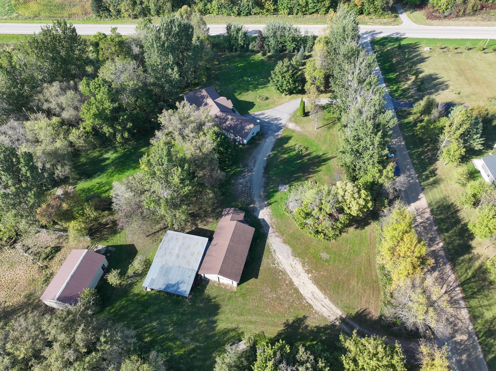 1997 single family home for sale at 3874 Airway Lane NE in Alexandria, MN — 5 bed, 4 bath (photo 5 of 79)