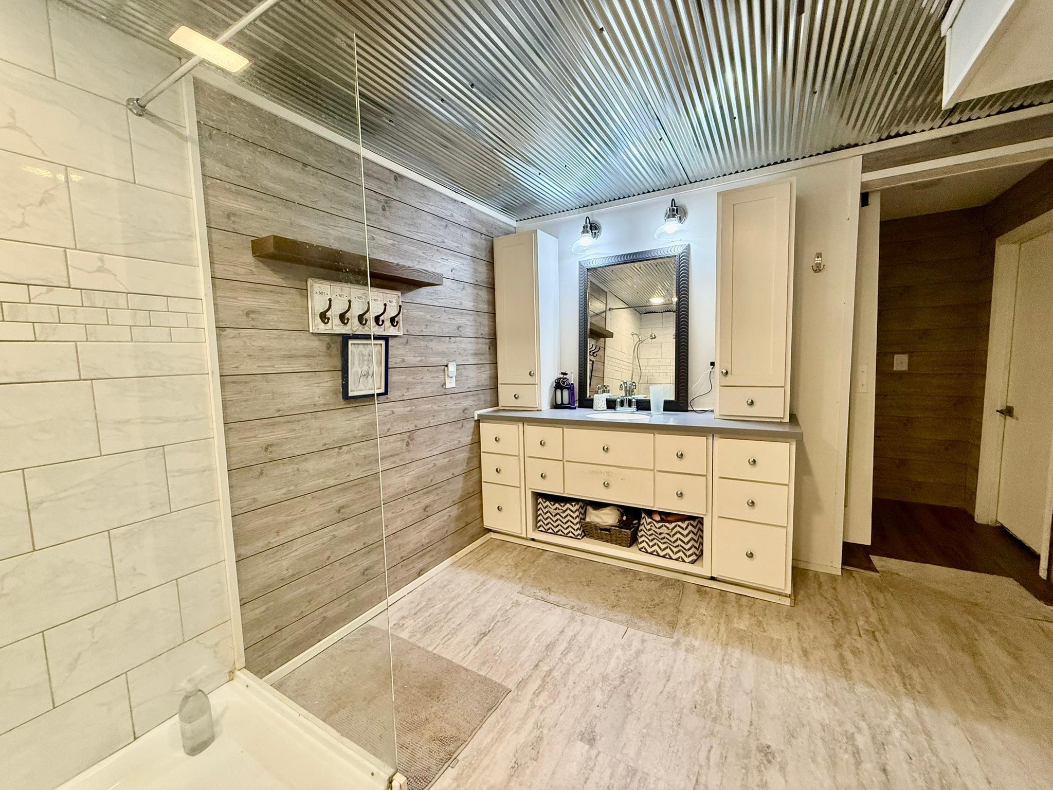 1997 single family home for sale at 3874 Airway Lane NE in Alexandria, MN — 5 bed, 4 bath (photo 65 of 79)