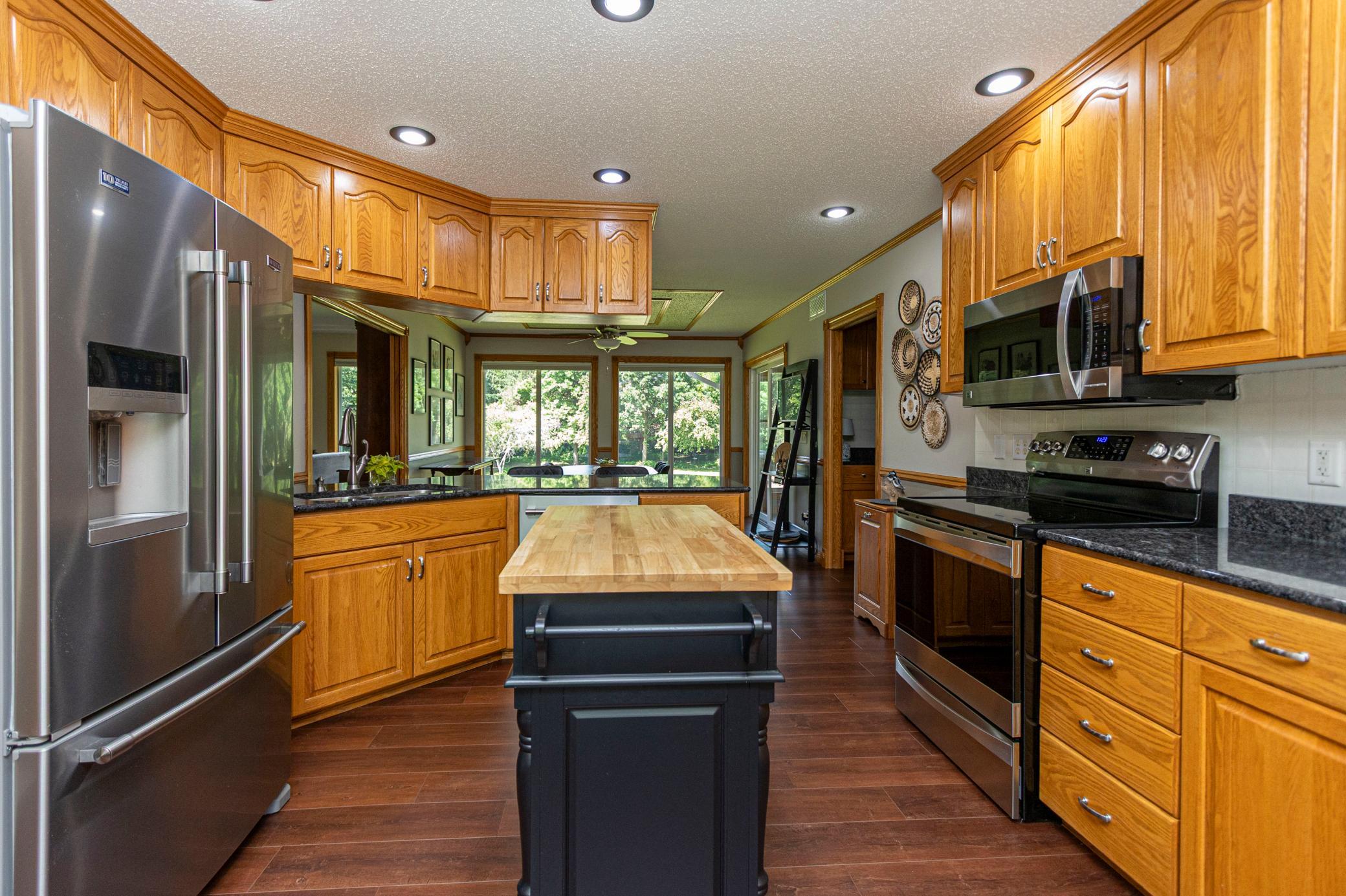 2000 single family home for sale at 1966 Liberty Road NE in Alexandria, MN — 3 bed, 3 bath (photo 14 of 87)