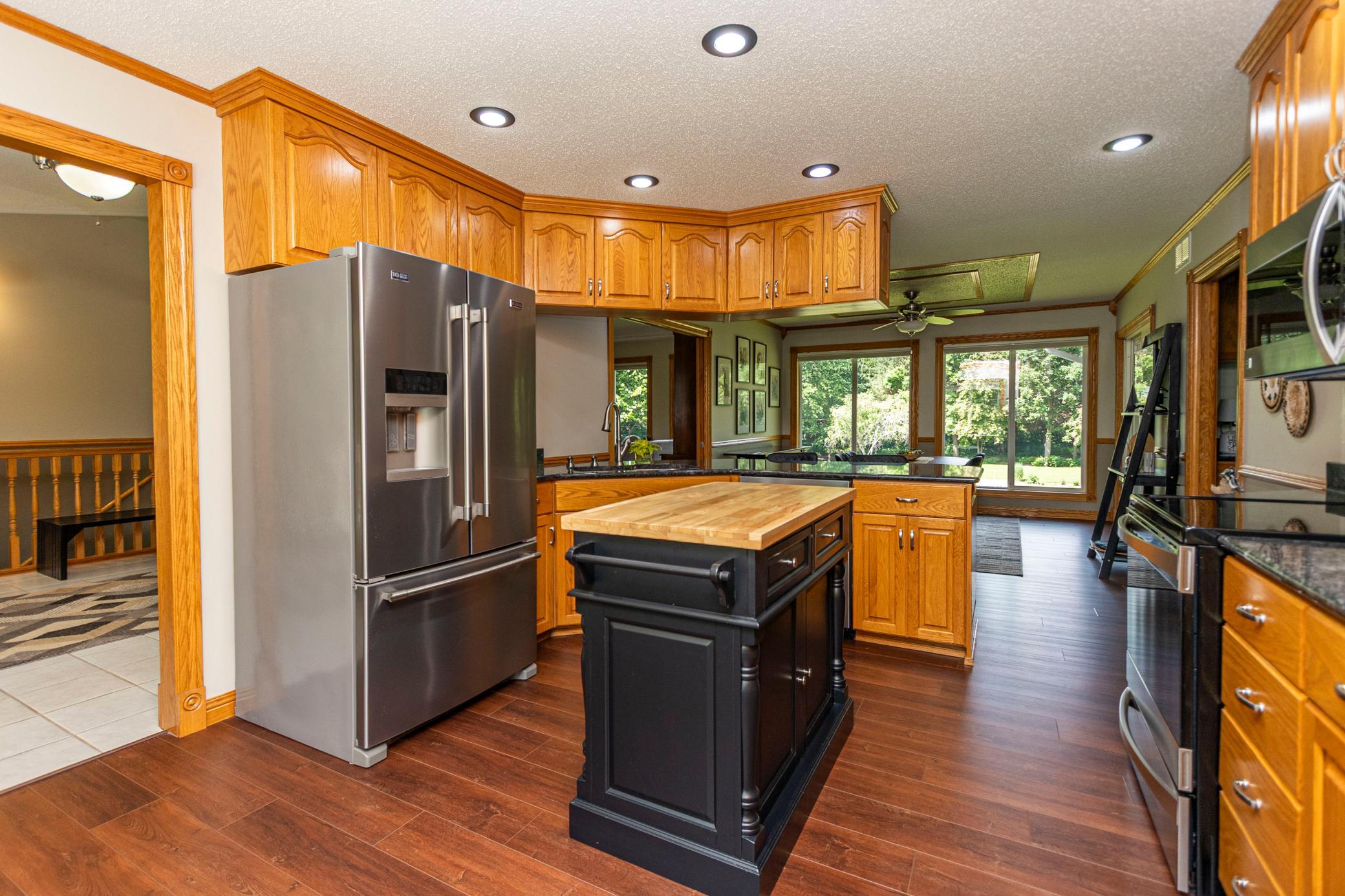 2000 single family home for sale at 1966 Liberty Road NE in Alexandria, MN — 3 bed, 3 bath (photo 15 of 87)
