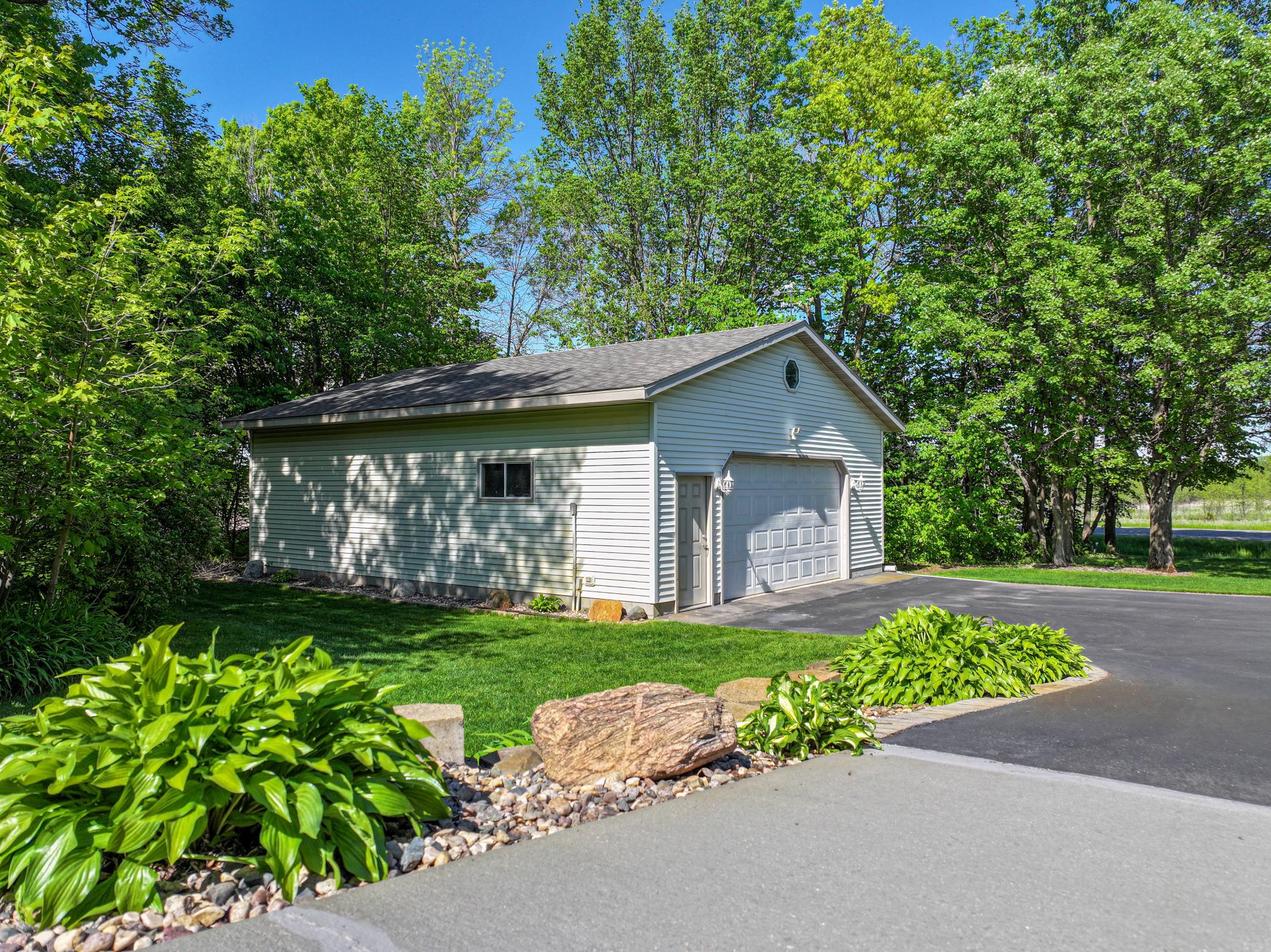 2000 single family home for sale at 1966 Liberty Road NE in Alexandria, MN — 3 bed, 3 bath (photo 54 of 87)