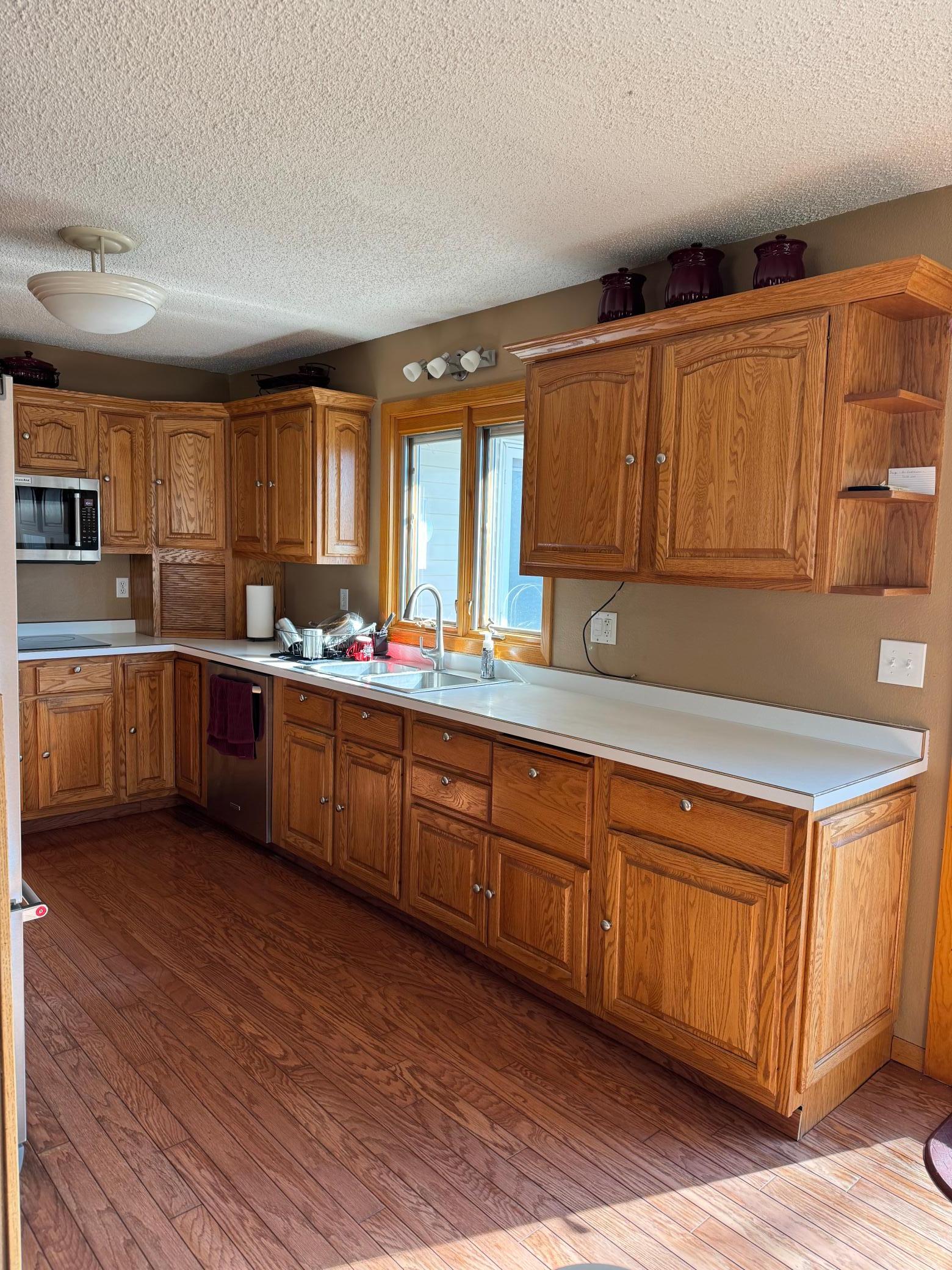 1980 single family home for sale at 915 Bennett Avenue in Portland, ND — 3 bed, 2 bath (photo 11 of 29)