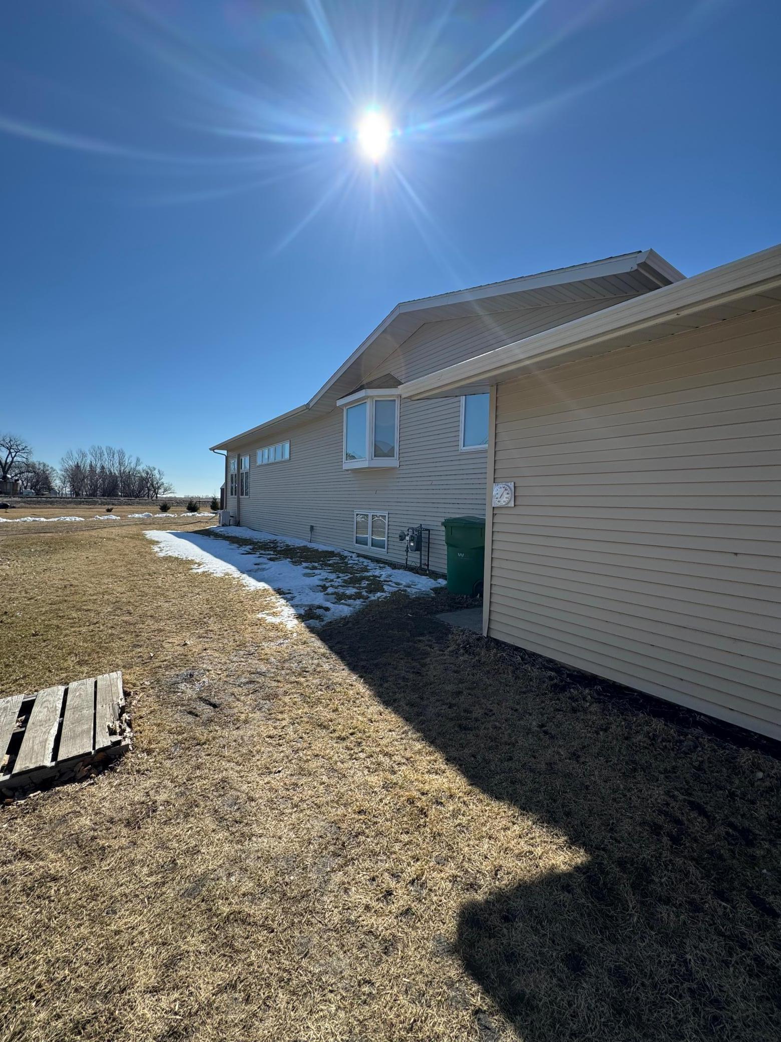 1980 single family home for sale at 915 Bennett Avenue in Portland, ND — 3 bed, 2 bath (photo 5 of 29)