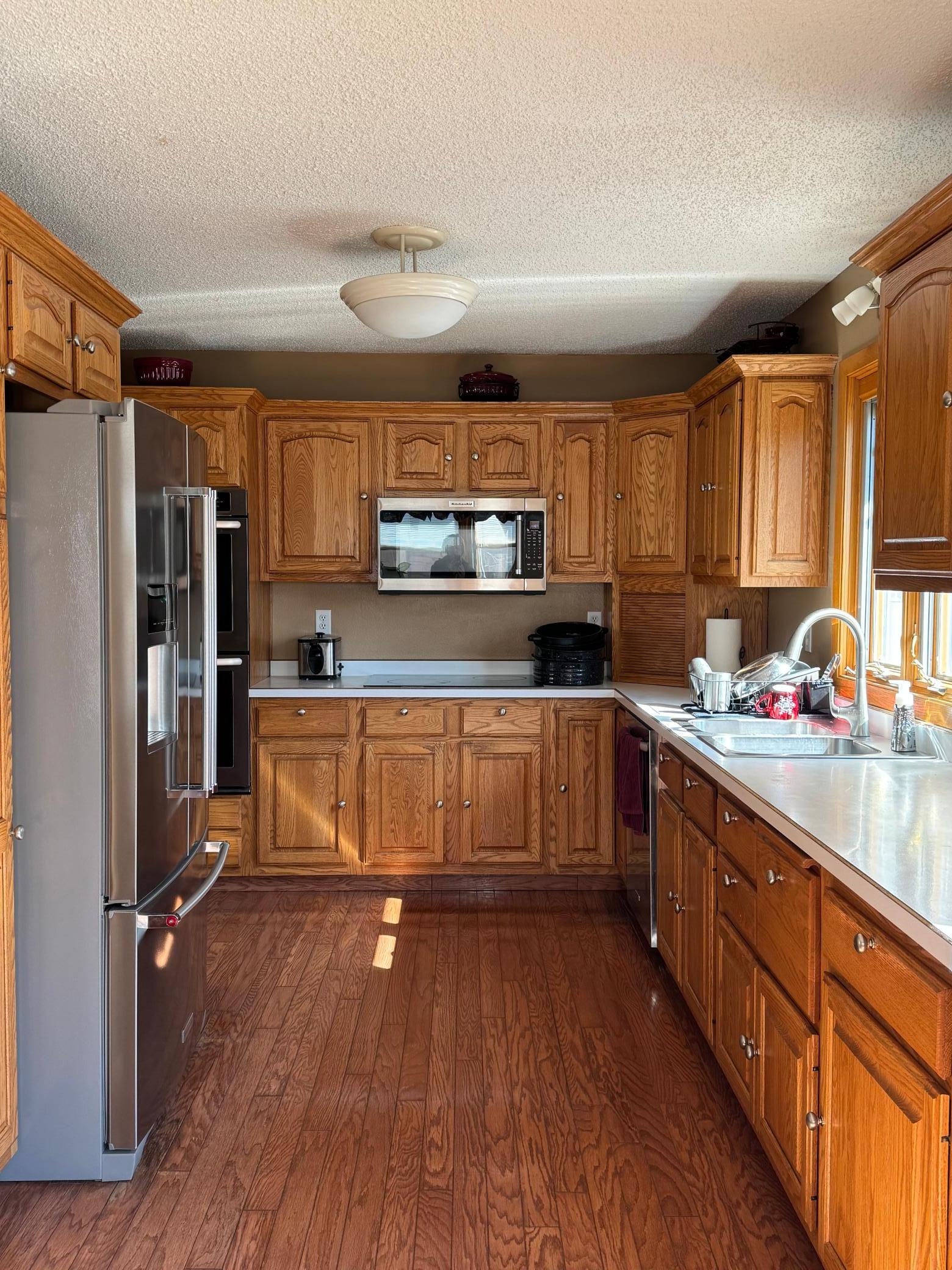 1980 single family home for sale at 915 Bennett Avenue in Portland, ND — 3 bed, 2 bath (photo 8 of 29)