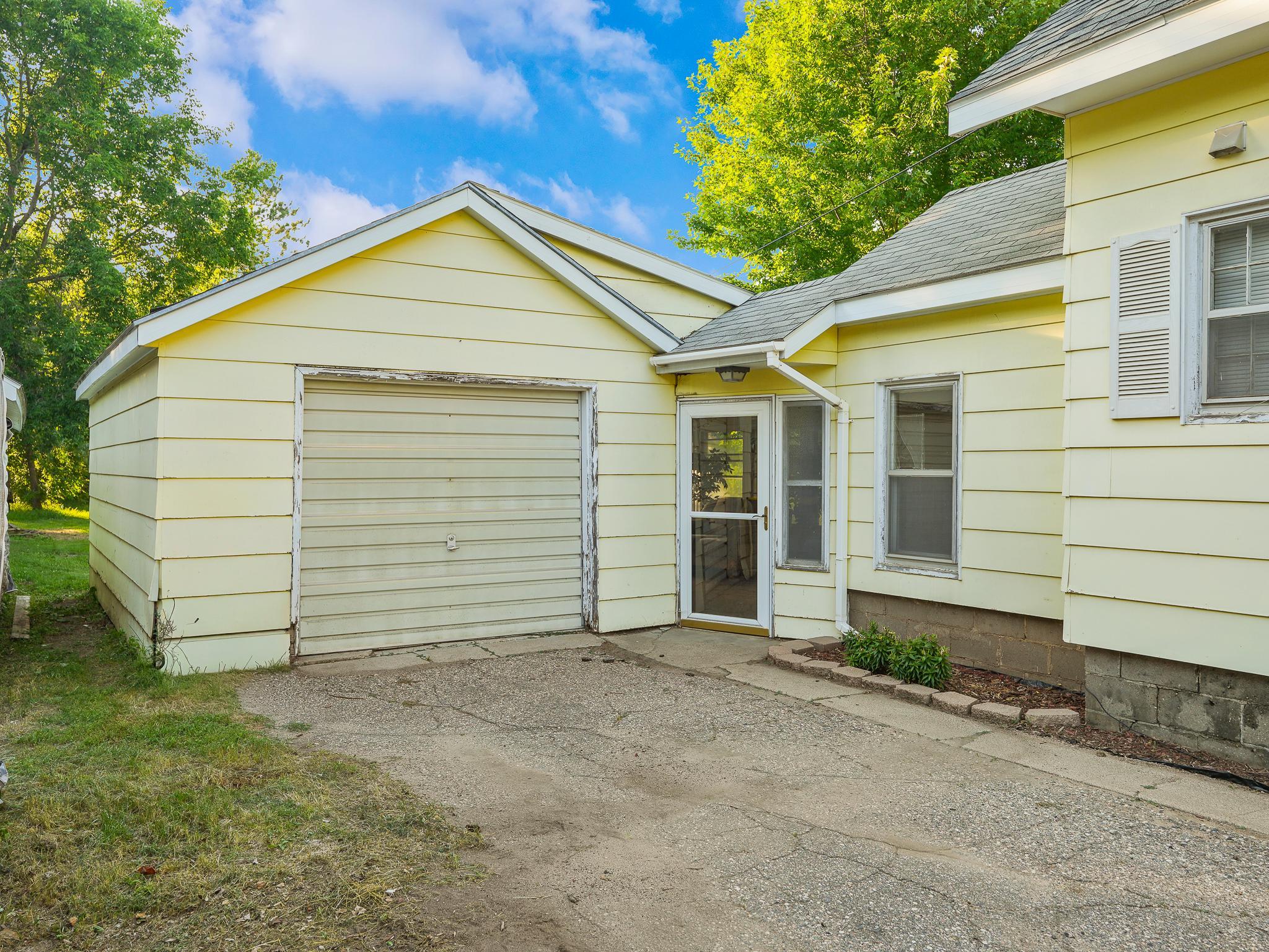 1947 single family home for sale at 447 2nd Ave NE in Perham, MN — 3 bed, 1 bath (photo 28 of 30)