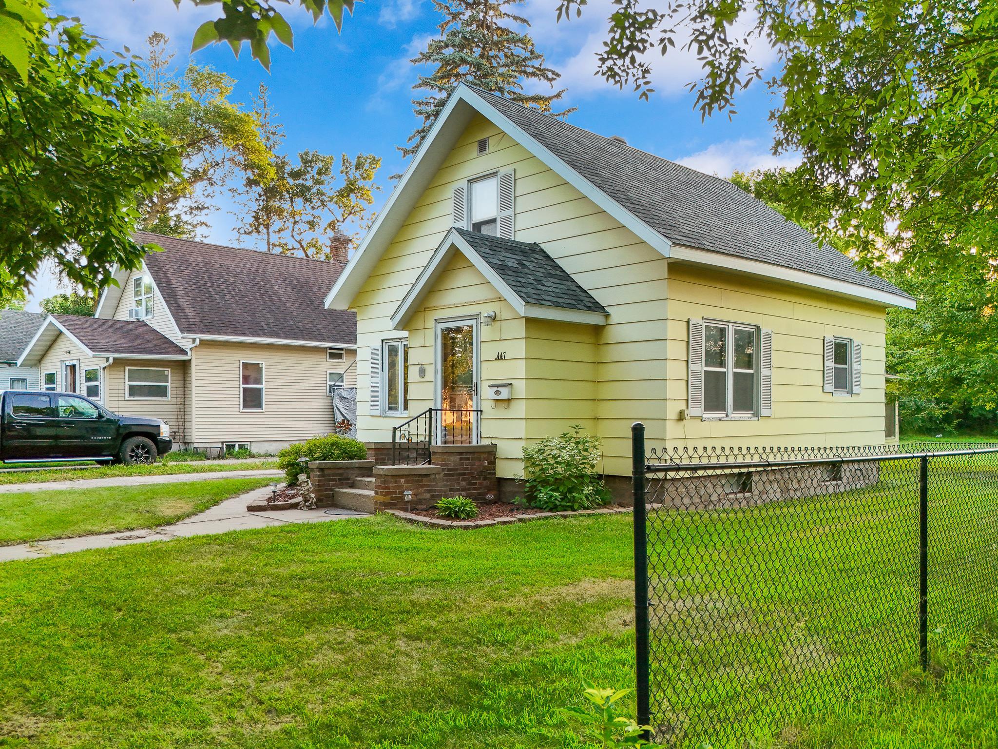 1947 single family home for sale at 447 2nd Ave NE in Perham, MN — 3 bed, 1 bath (photo 8 of 30)