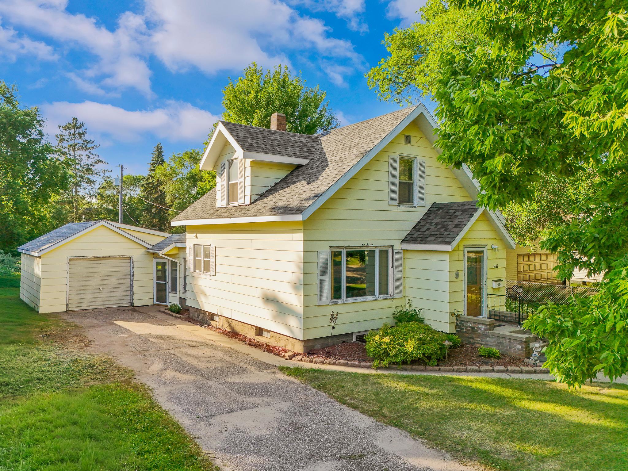 1947 single family home for sale at 447 2nd Ave NE in Perham, MN — 3 bed, 1 bath (photo 9 of 30)