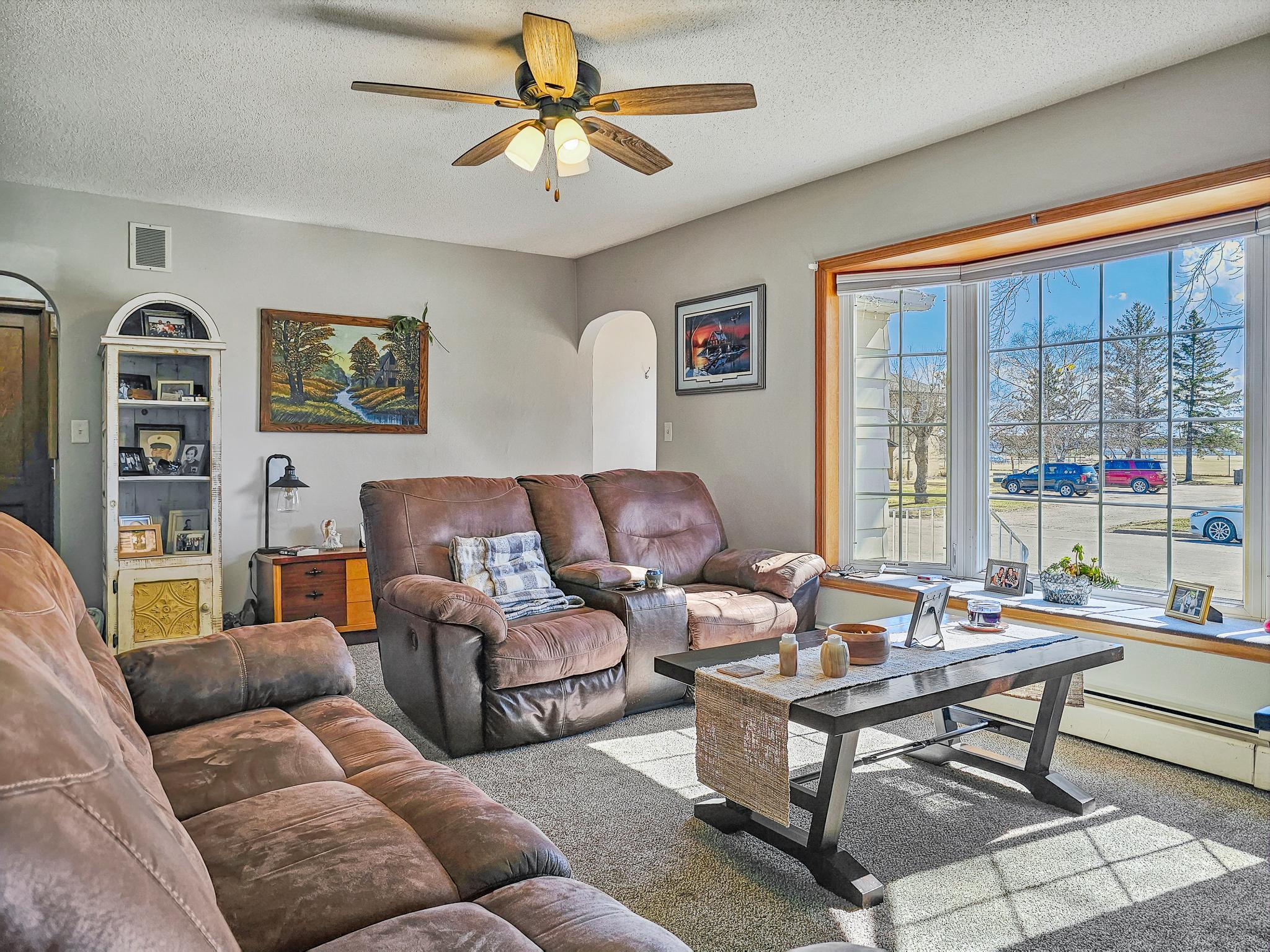 1954 single family home for sale at 525 3rd St SE in Perham, MN — 2 bed, 2 bath (photo 12 of 42)