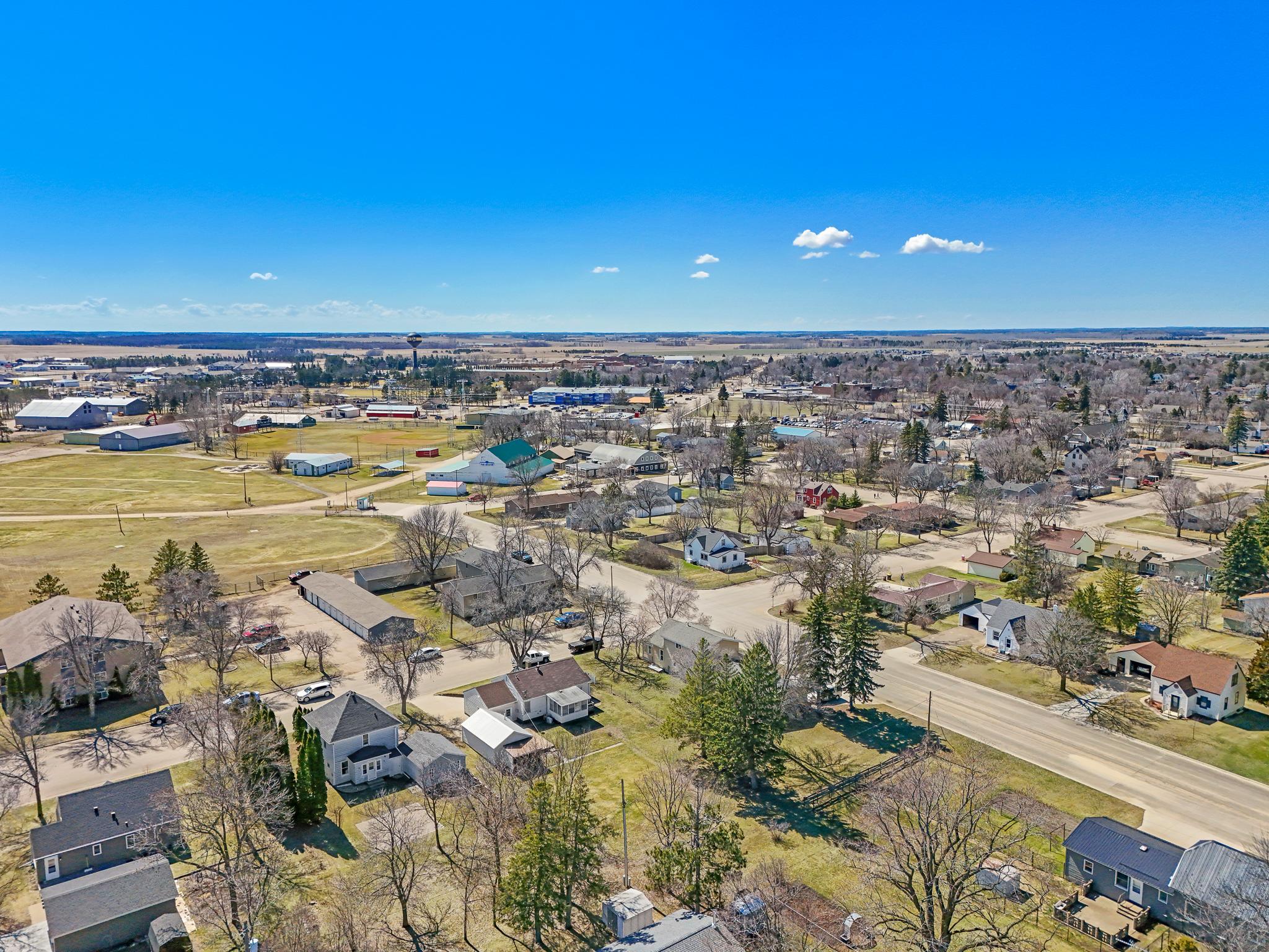 1954 single family home for sale at 525 3rd St SE in Perham, MN — 2 bed, 2 bath (photo 42 of 42)