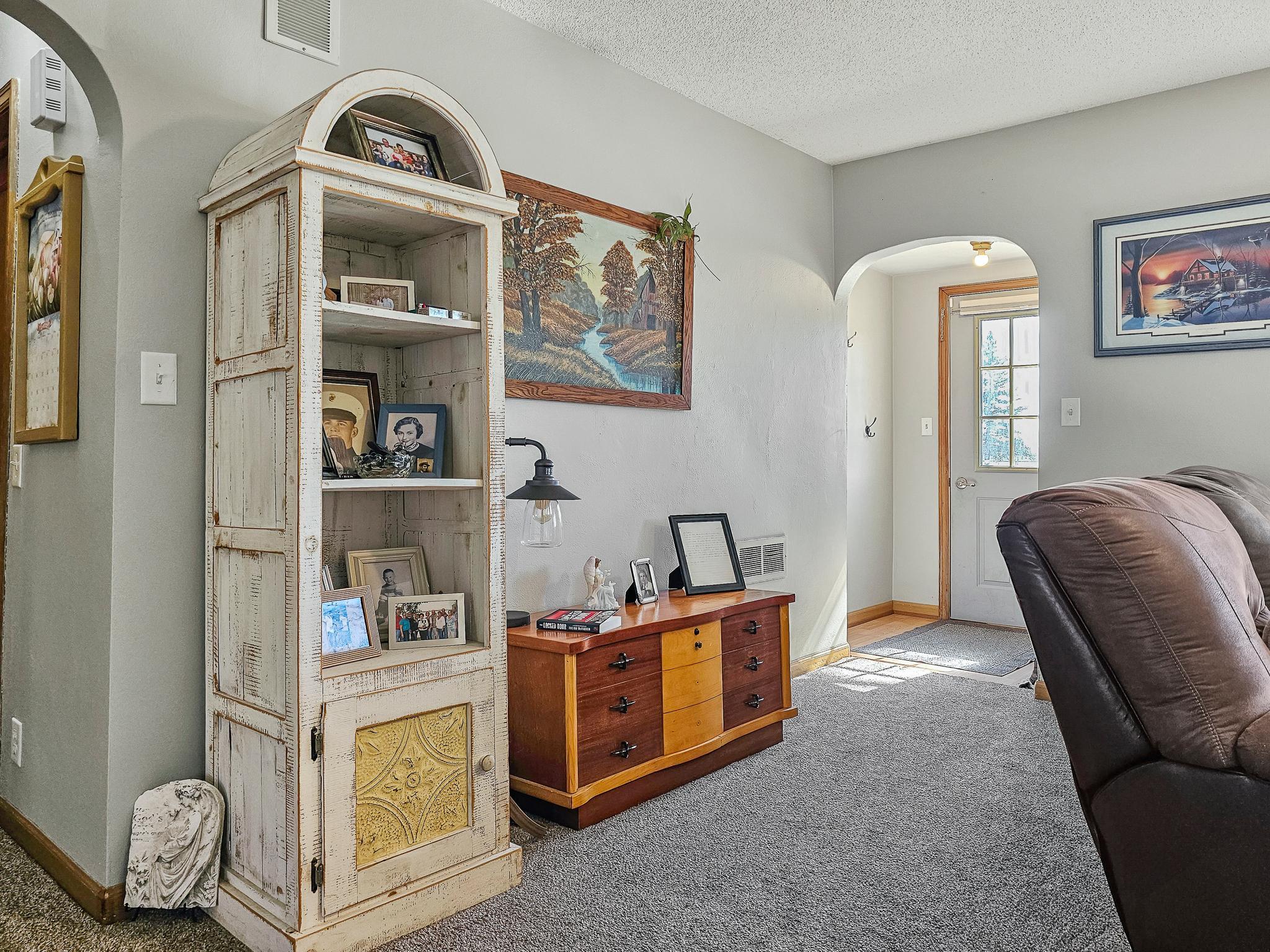 1954 single family home for sale at 525 3rd St SE in Perham, MN — 2 bed, 2 bath (photo 10 of 42)