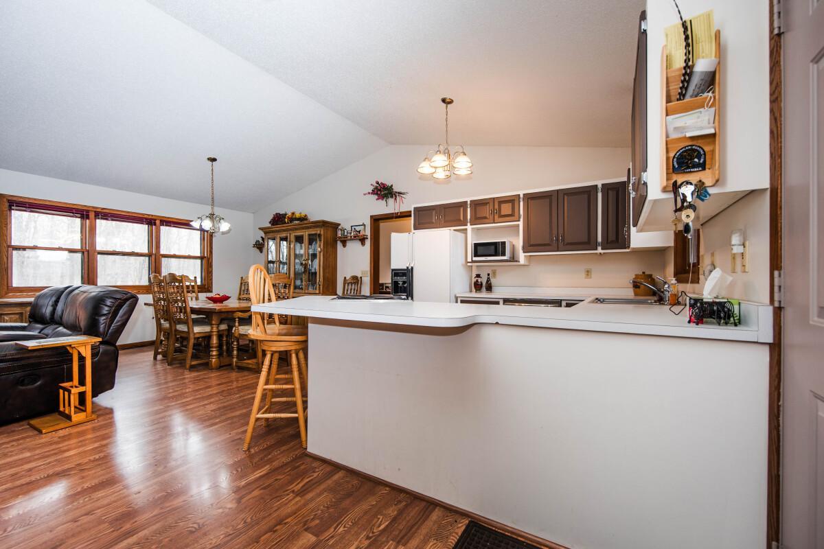 1993 single family home for sale at 40142 244th Street in Battle Lake, MN — 4 bed, 3 bath (photo 43 of 96)