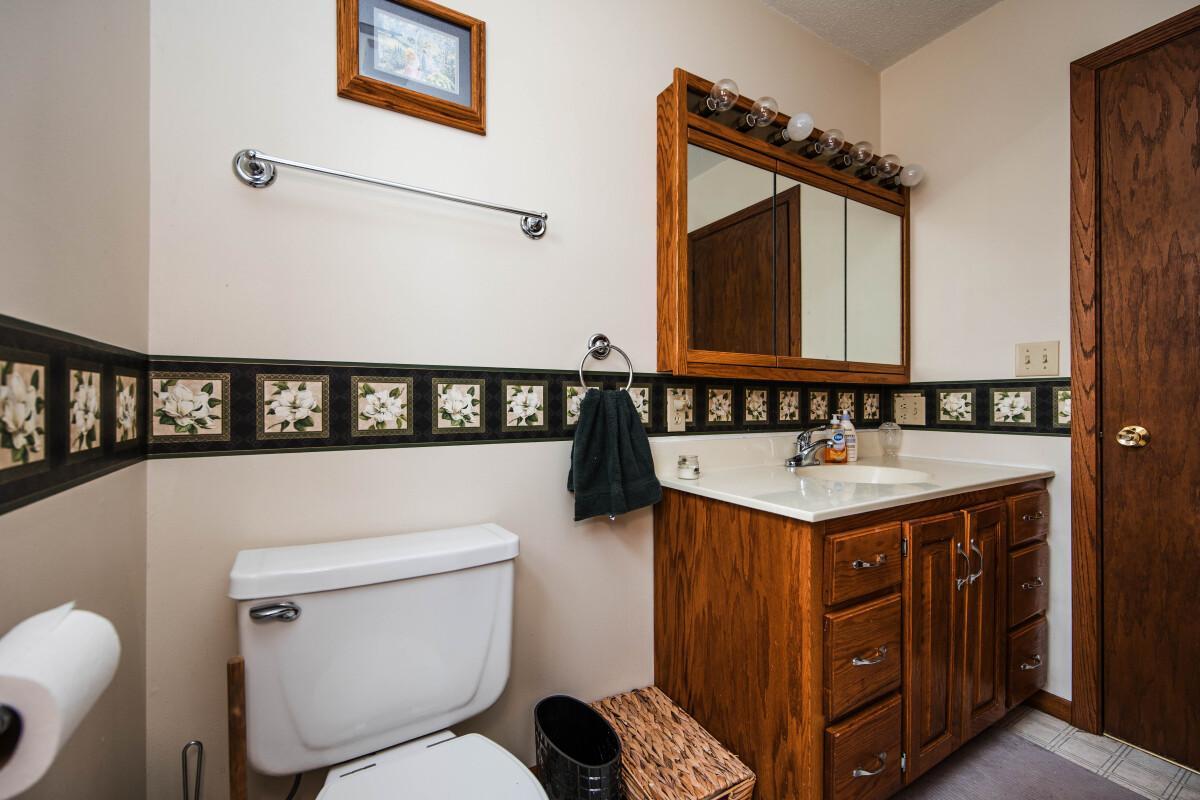 1993 single family home for sale at 40142 244th Street in Battle Lake, MN — 4 bed, 3 bath (photo 66 of 96)