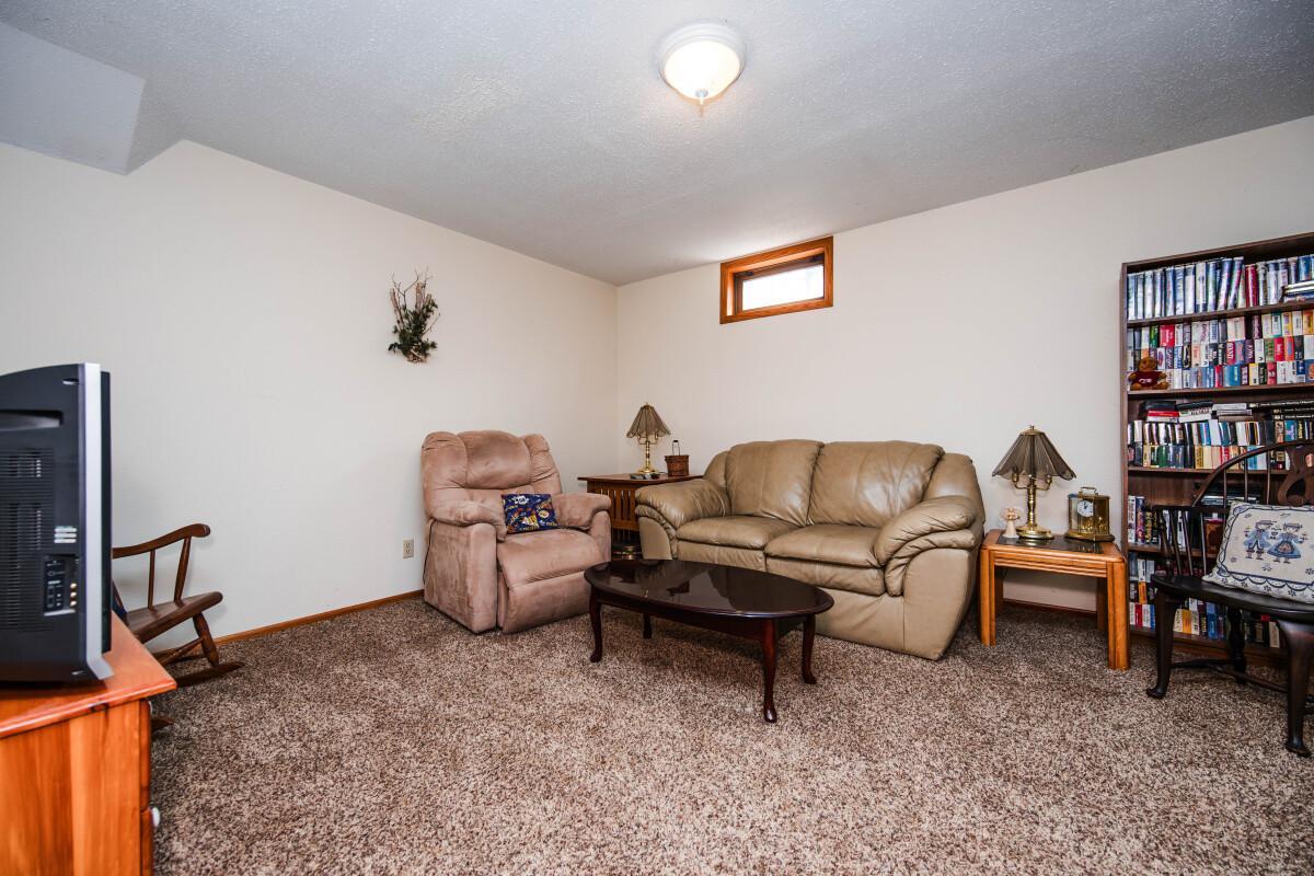 1993 single family home for sale at 40142 244th Street in Battle Lake, MN — 4 bed, 3 bath (photo 76 of 96)