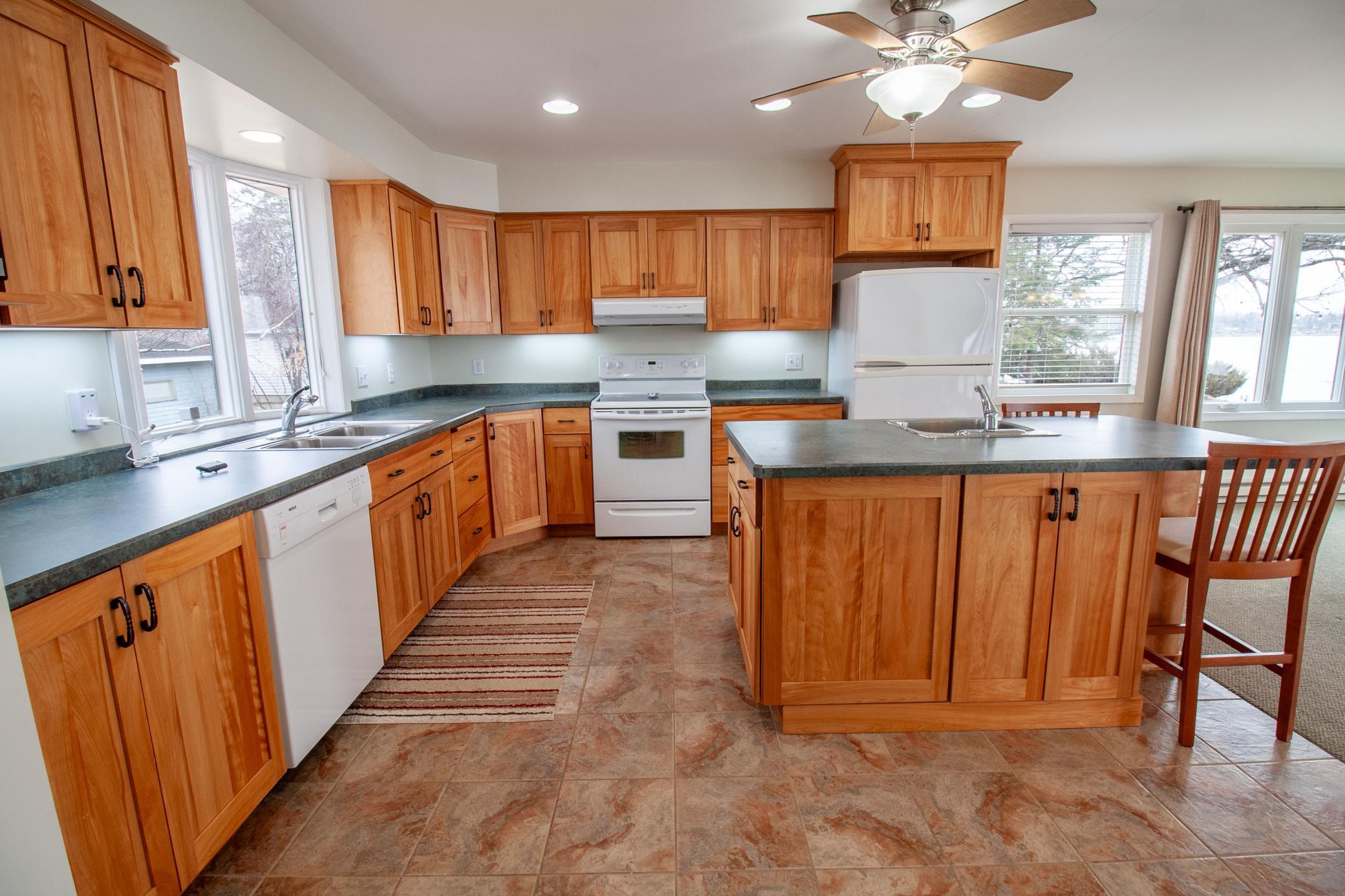 1976 single family home for sale at 32352 330th Avenue in Richville, MN — 3 bed, 2 bath (photo 23 of 55)