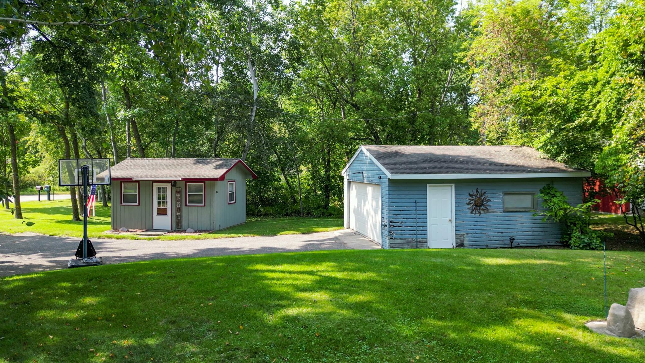 1976 single family home for sale at 32352 330th Avenue in Richville, MN — 3 bed, 2 bath (photo 51 of 55)
