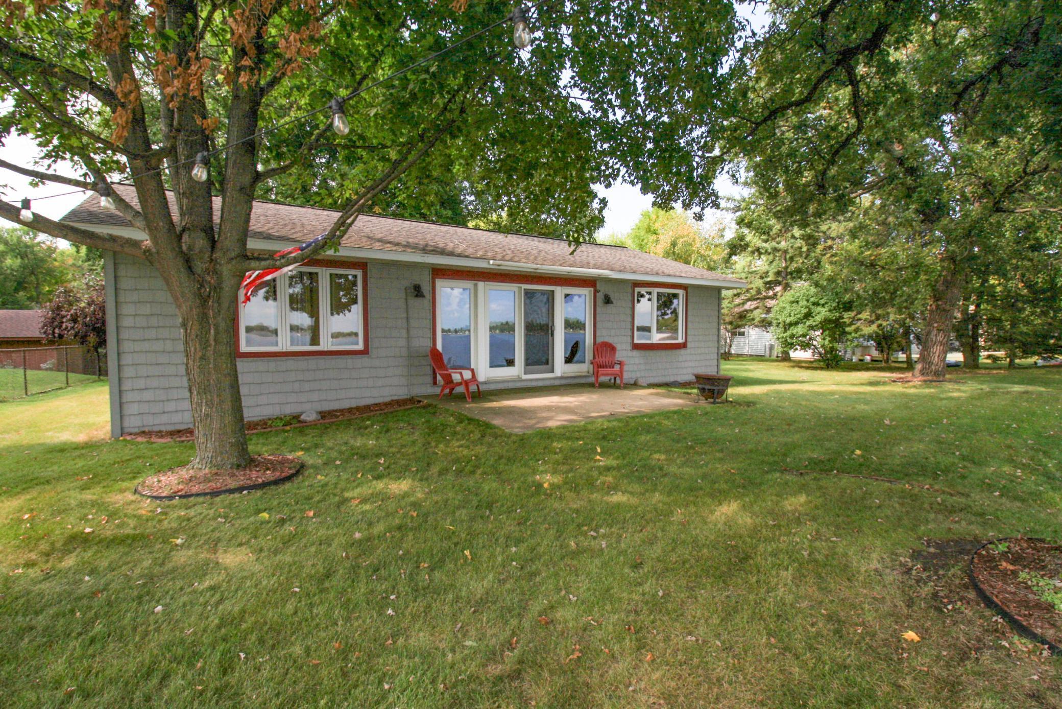 1976 single family home for sale at 32352 330th Avenue in Richville, MN — 3 bed, 2 bath (photo 7 of 55)