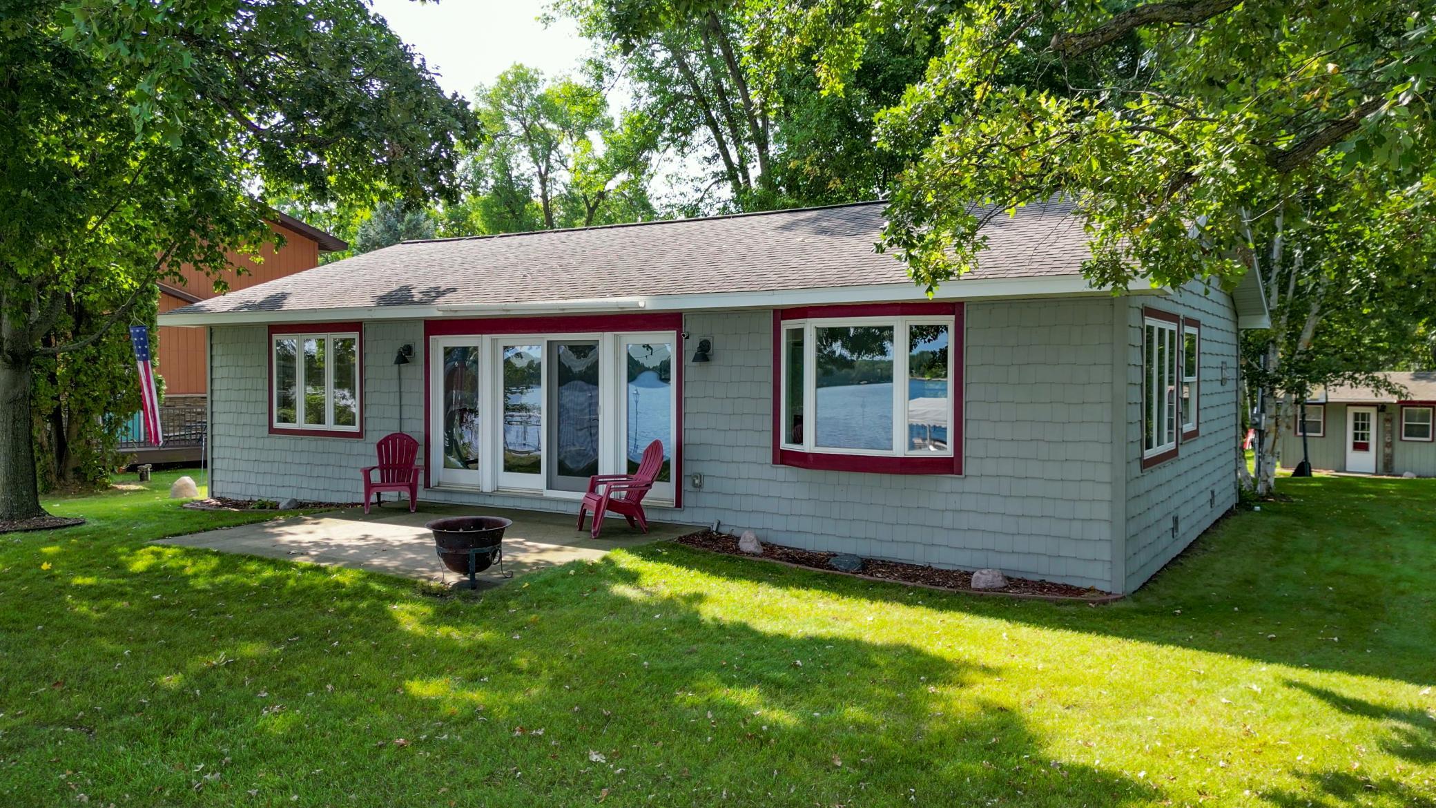 1976 single family home for sale at 32352 330th Avenue in Richville, MN — 3 bed, 2 bath (photo 8 of 55)